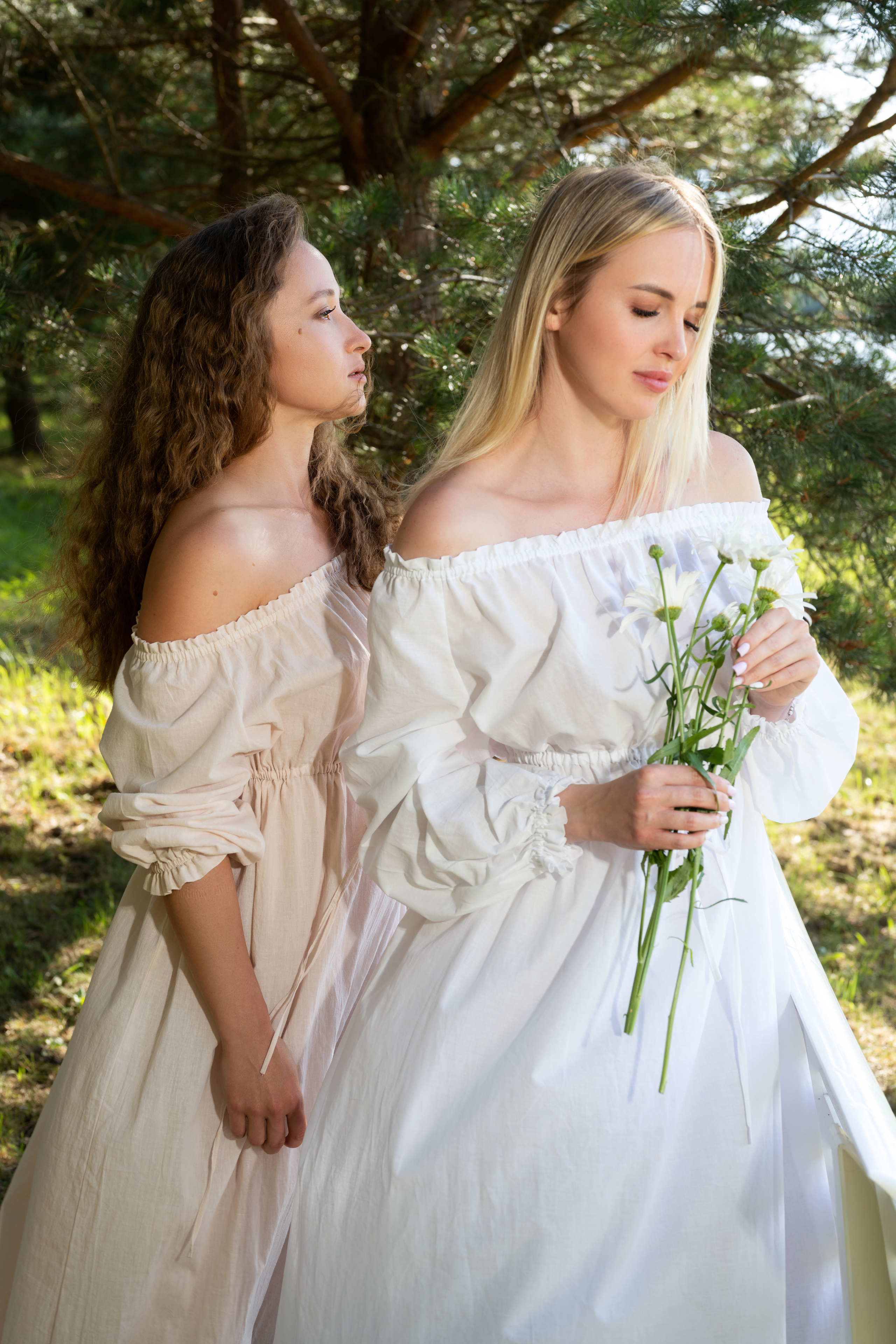 Летняя съёмка девушек на природе