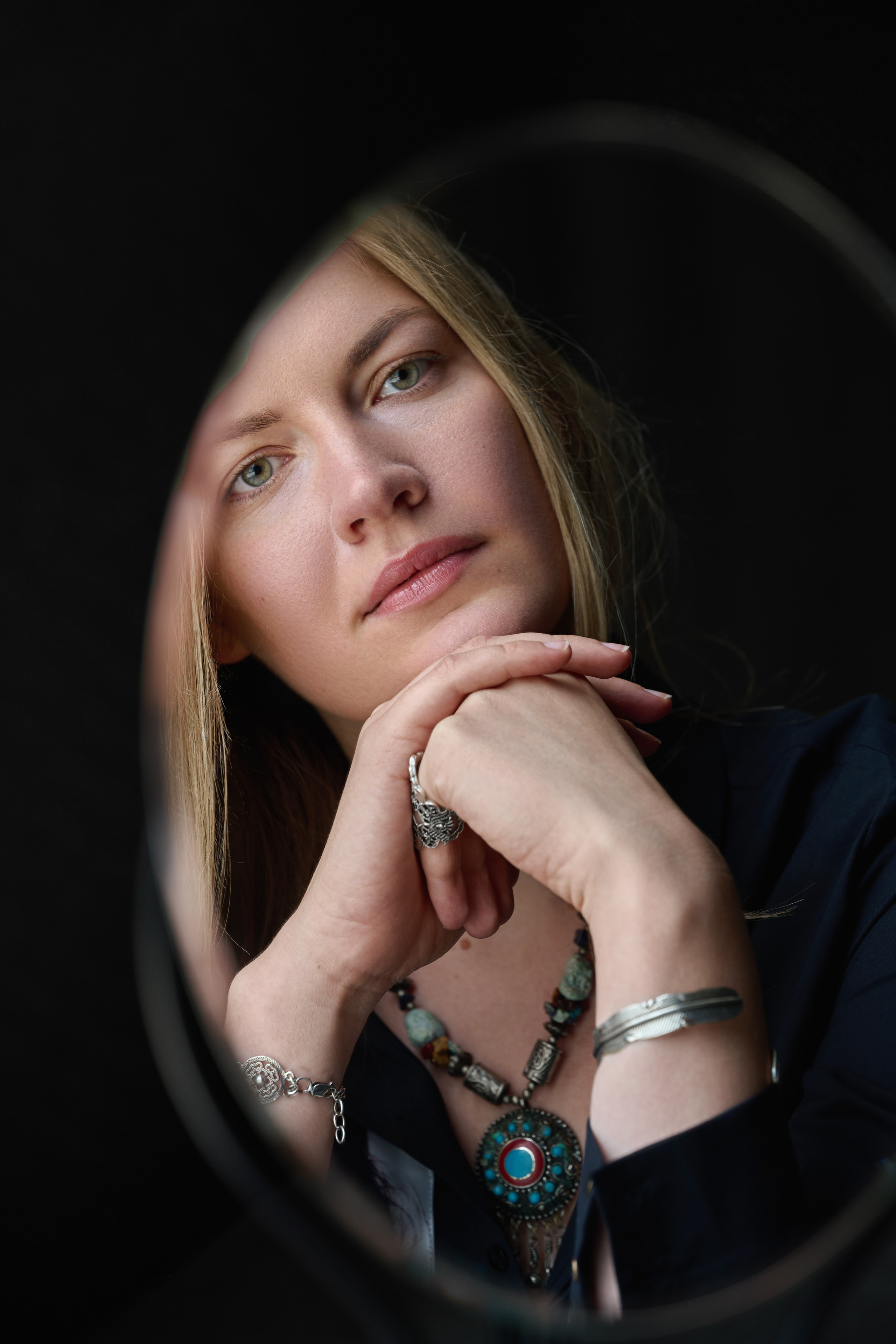 Студийная фотосессия девушки