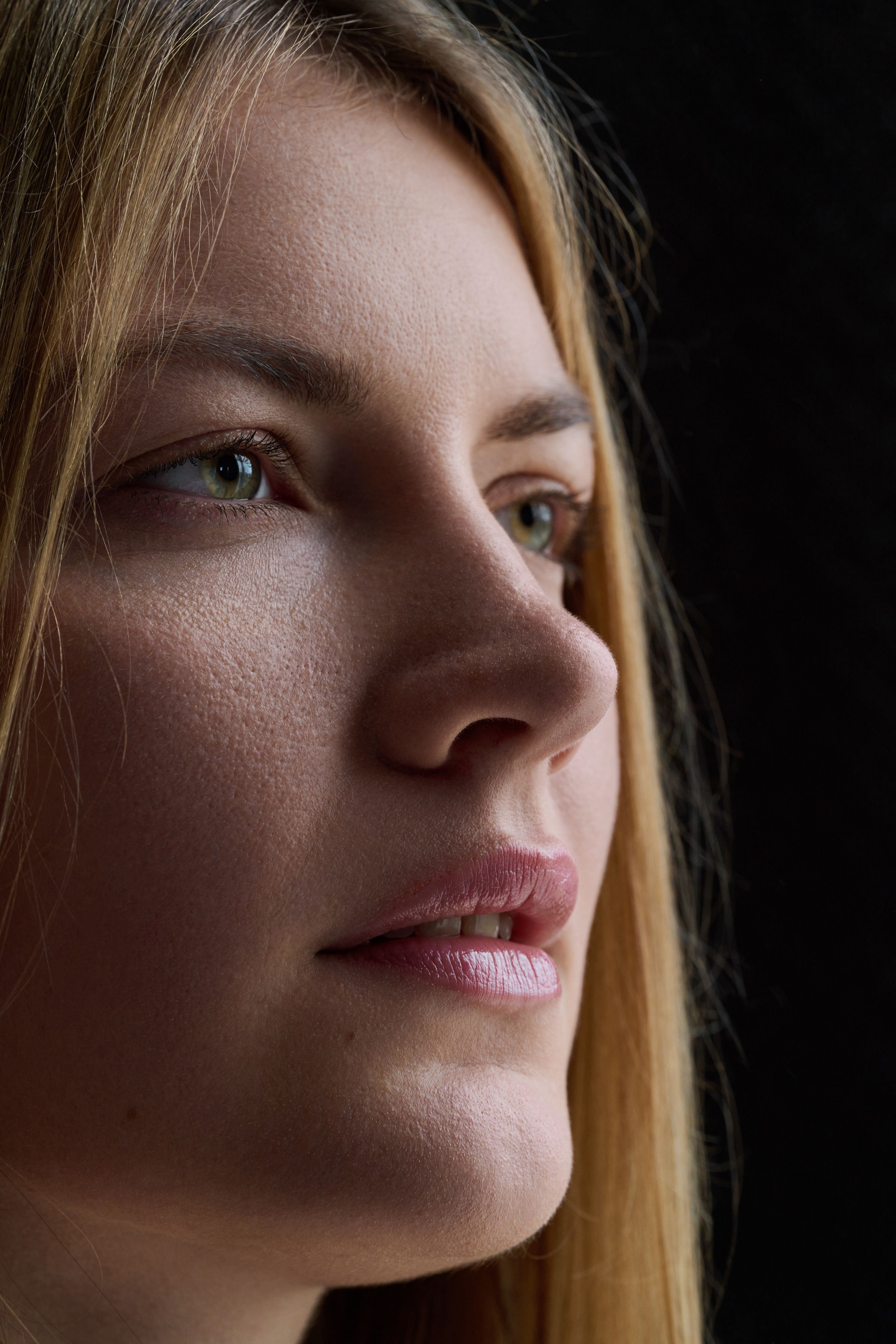 Студийная фотосессия девушки