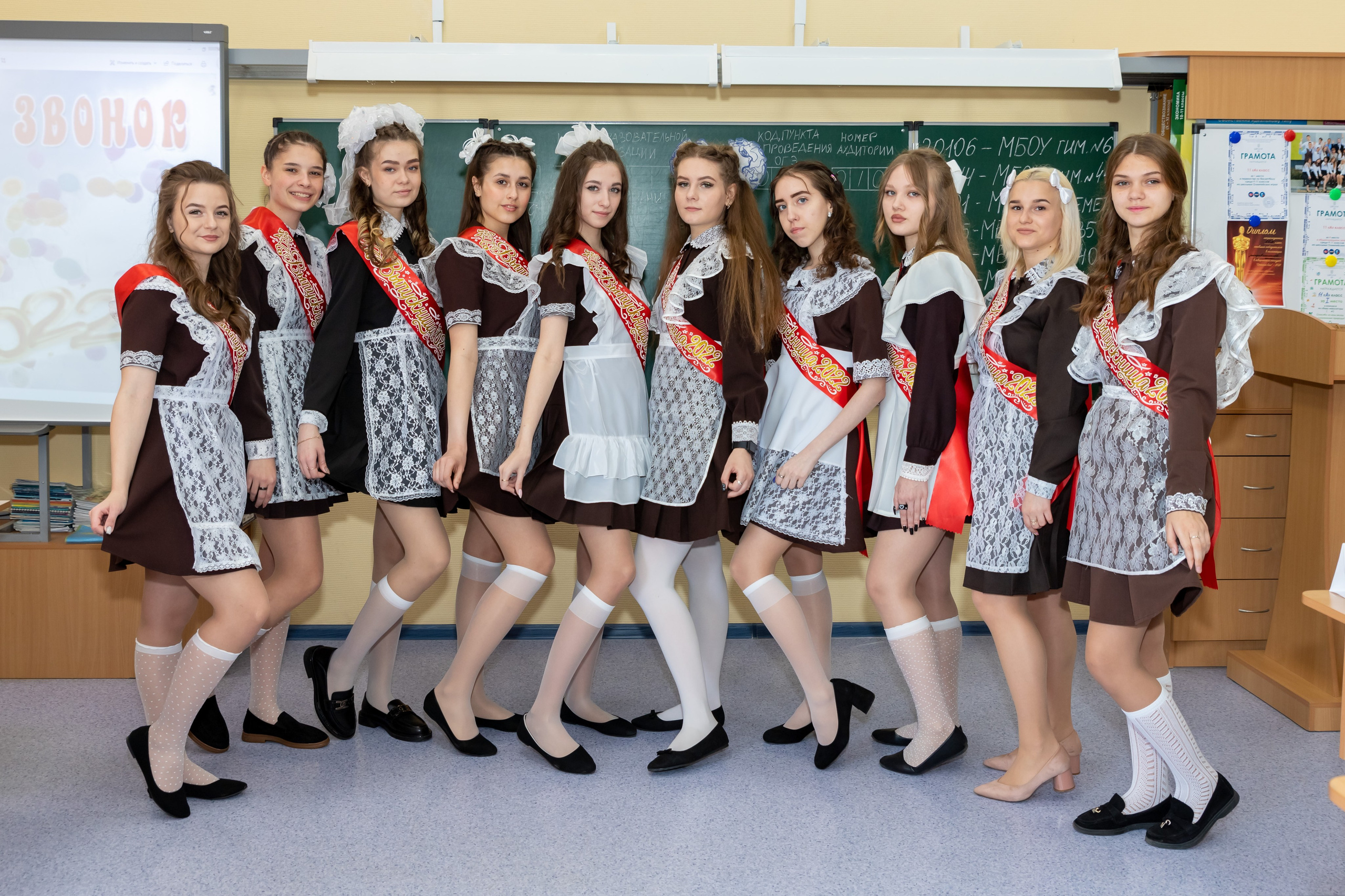 Фото выпуск 11 класс. Свадебный фотограф Марина Суворова и видеооператор Олег Петров