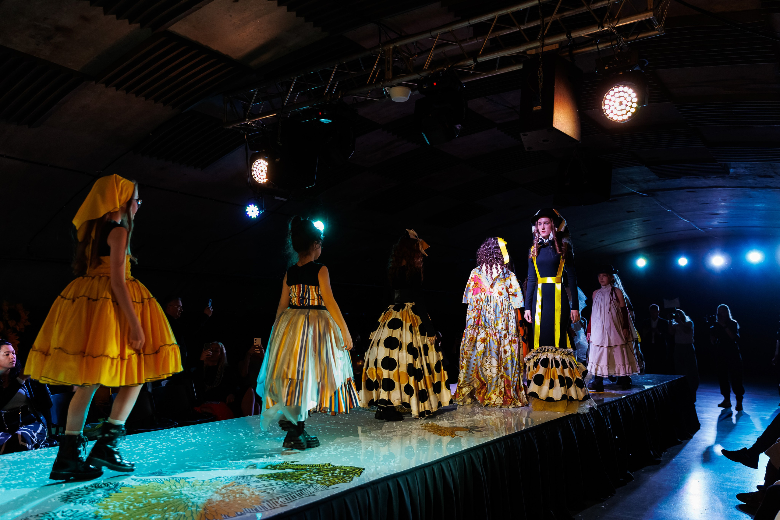 Показ Надежды Шибиной от журнала «Жираf». Фотограф Новосибирск — Наталья Гресь