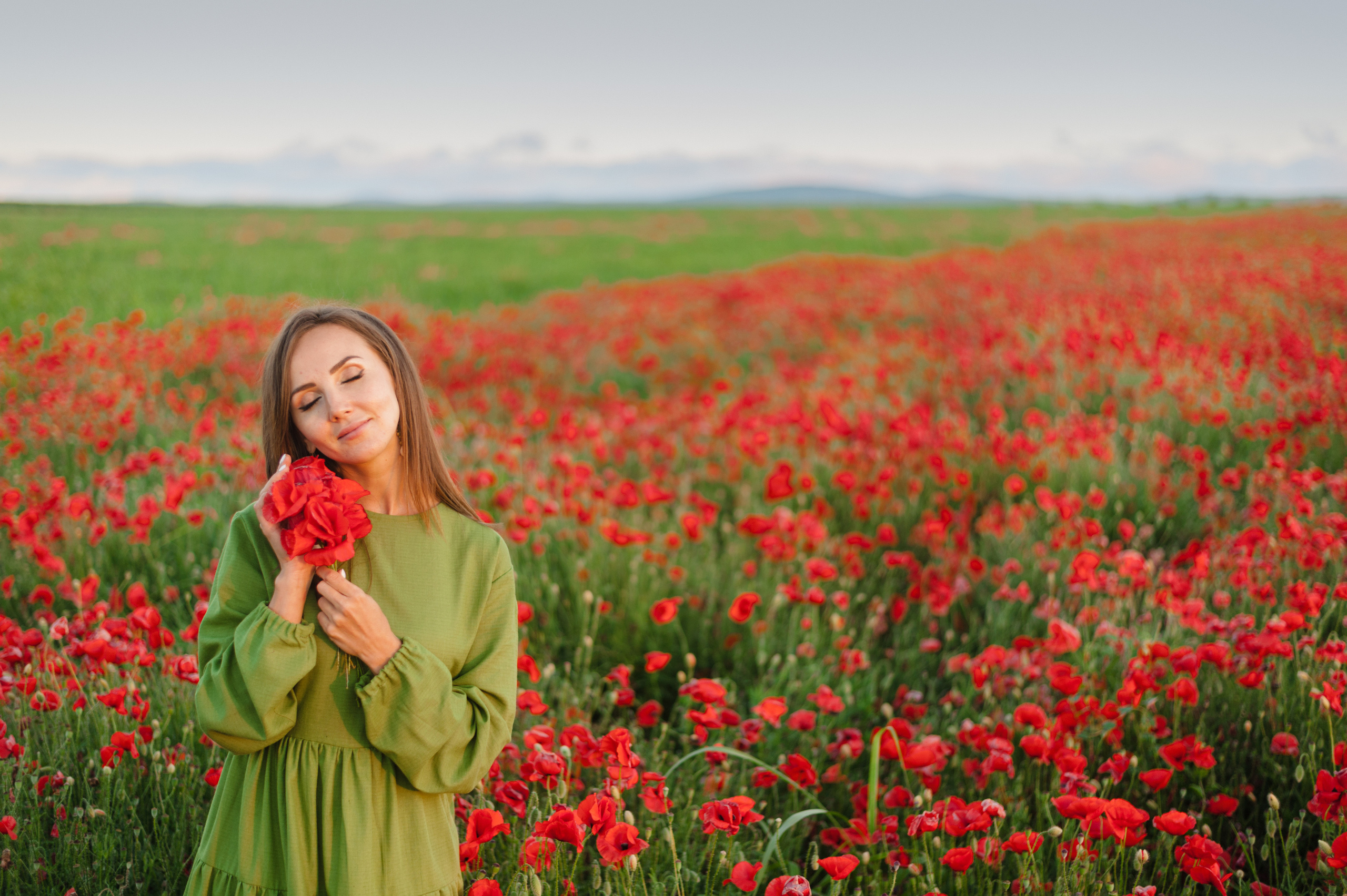 Love story в маках. Фотограф Нижневартовск. Фотограф в Нижневартовске Анна Стрельцова
