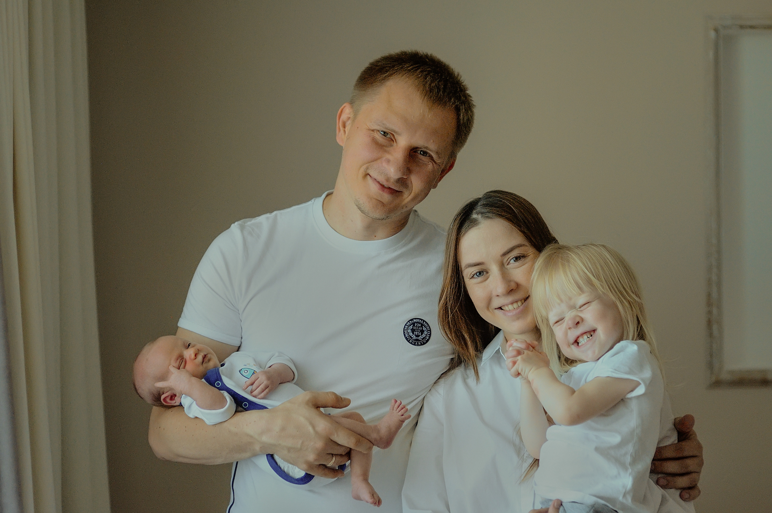 Домашняя семейная фотосессия. Фотограф Нижневартовск. Фотограф в Нижневартовске Анна Стрельцова