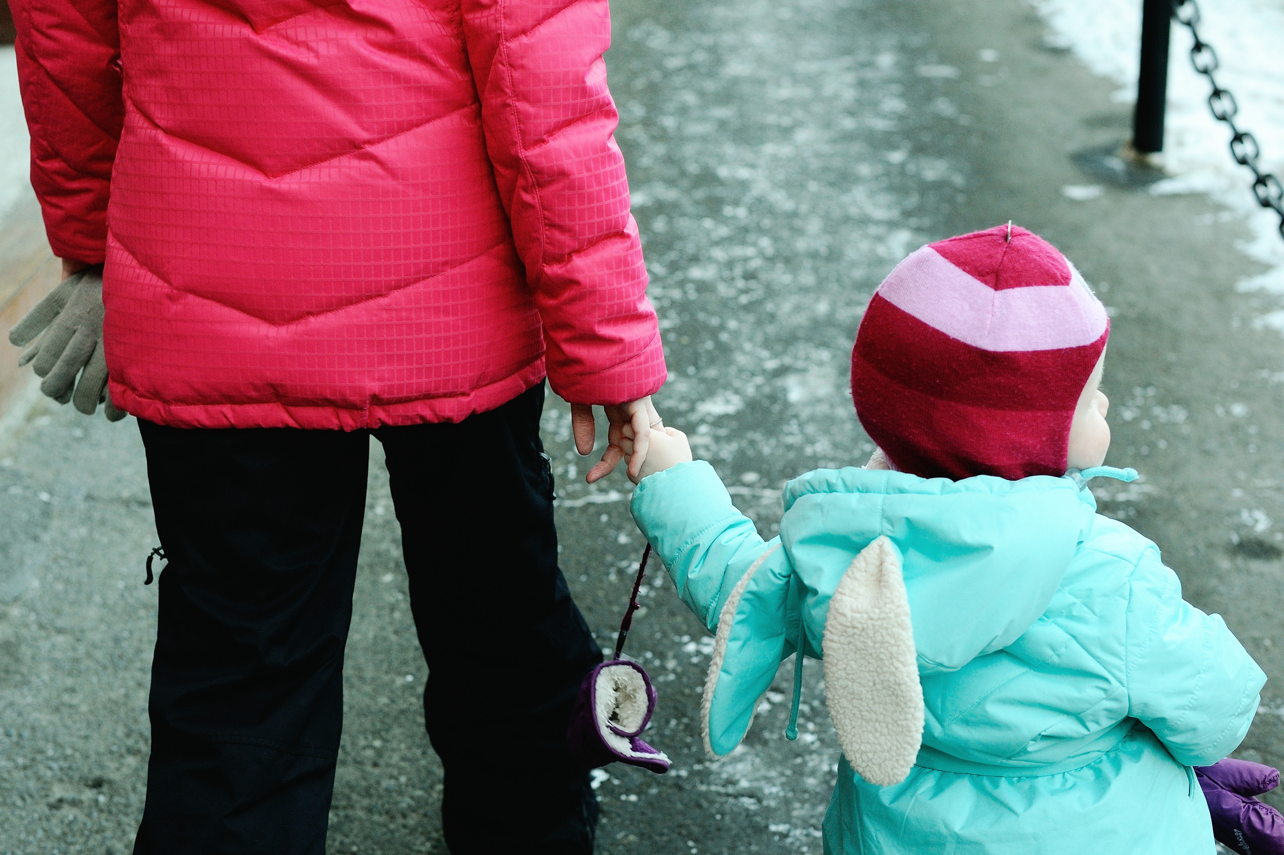 Фотосессия первой прогулки малыша. Фотограф Нижневартовск. Фотограф в Нижневартовске Анна Стрельцова