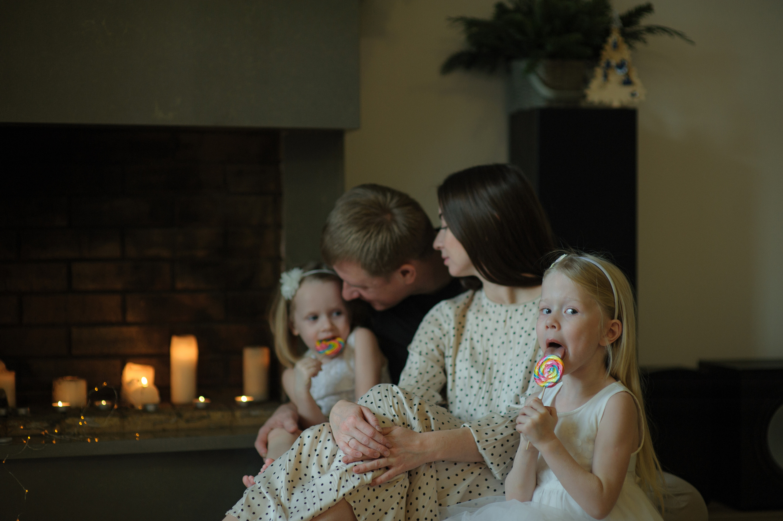 Домашняя новогодняя фотосессия семьи. Фотограф Нижневартовск. Фотограф в Нижневартовске Анна Стрельцова