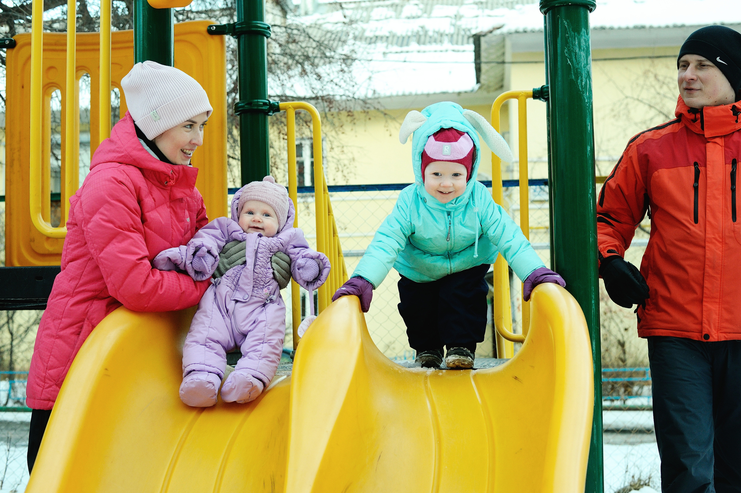 Фотосессия первой прогулки малыша. Фотограф Нижневартовск. Фотограф в Нижневартовске Анна Стрельцова