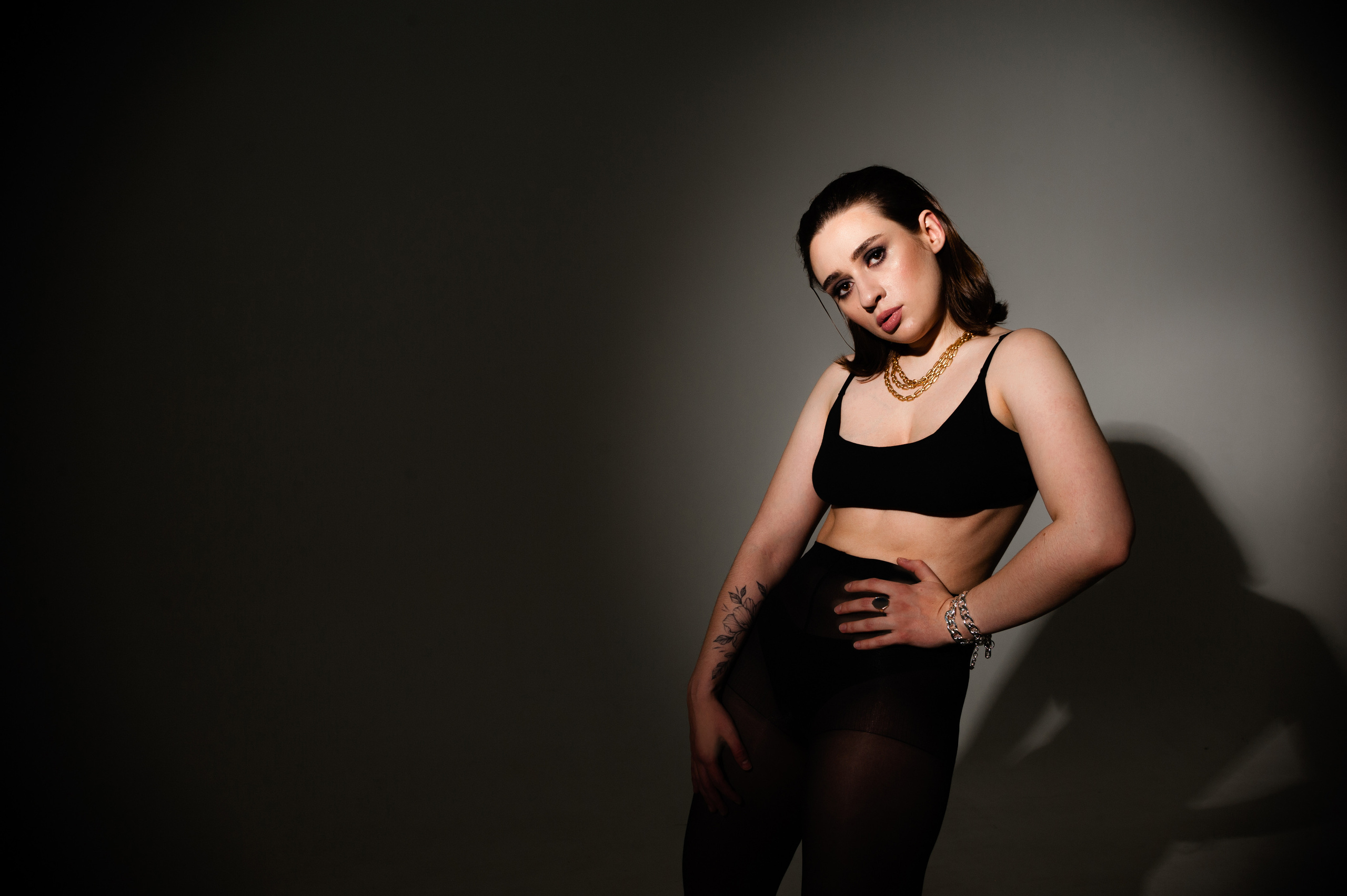 Студийная портретная фотосессия девушки. Фотограф Нижневартовск. Фотограф в Нижневартовске Анна Стрельцова