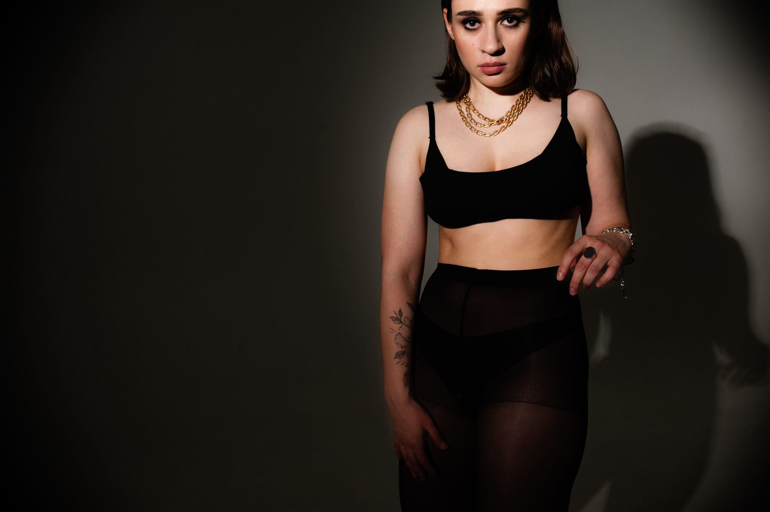 Студийная портретная фотосессия девушки. Фотограф Нижневартовск. Фотограф в Нижневартовске Анна Стрельцова