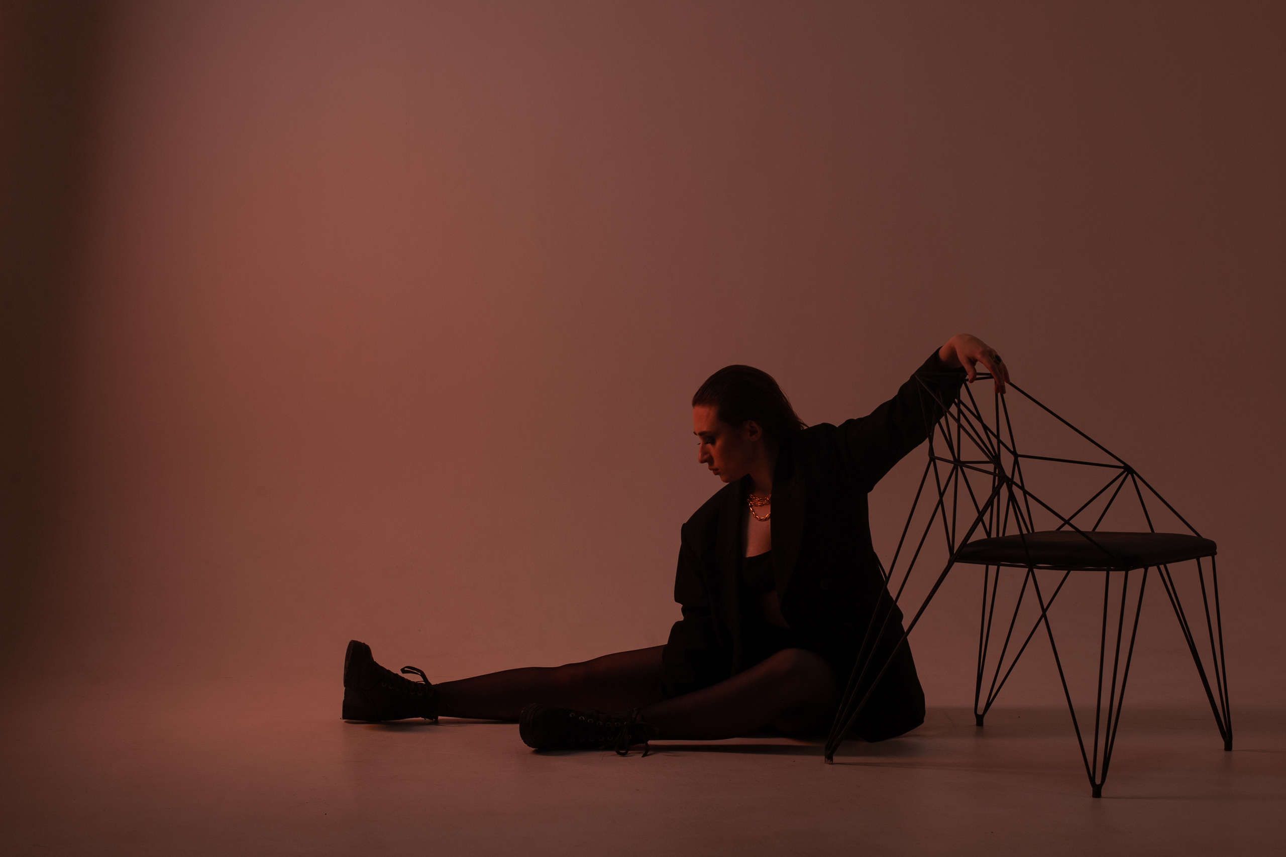 Студийная портретная фотосессия девушки. Фотограф Нижневартовск. Фотограф в Нижневартовске Анна Стрельцова