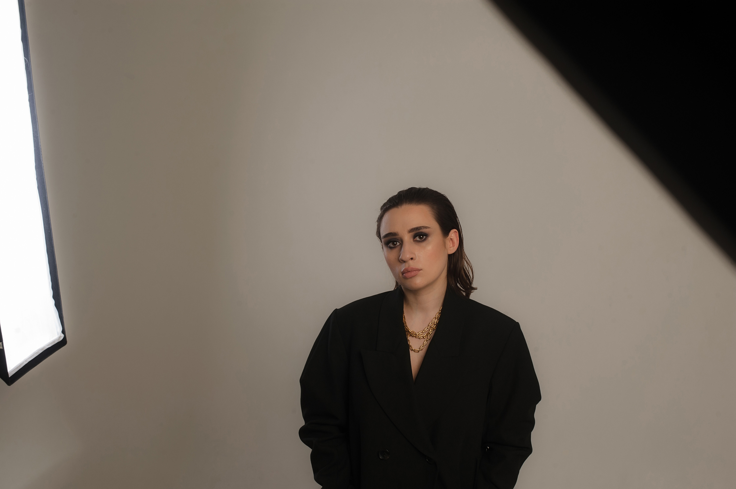 Студийная портретная фотосессия девушки. Фотограф Нижневартовск. Фотограф в Нижневартовске Анна Стрельцова