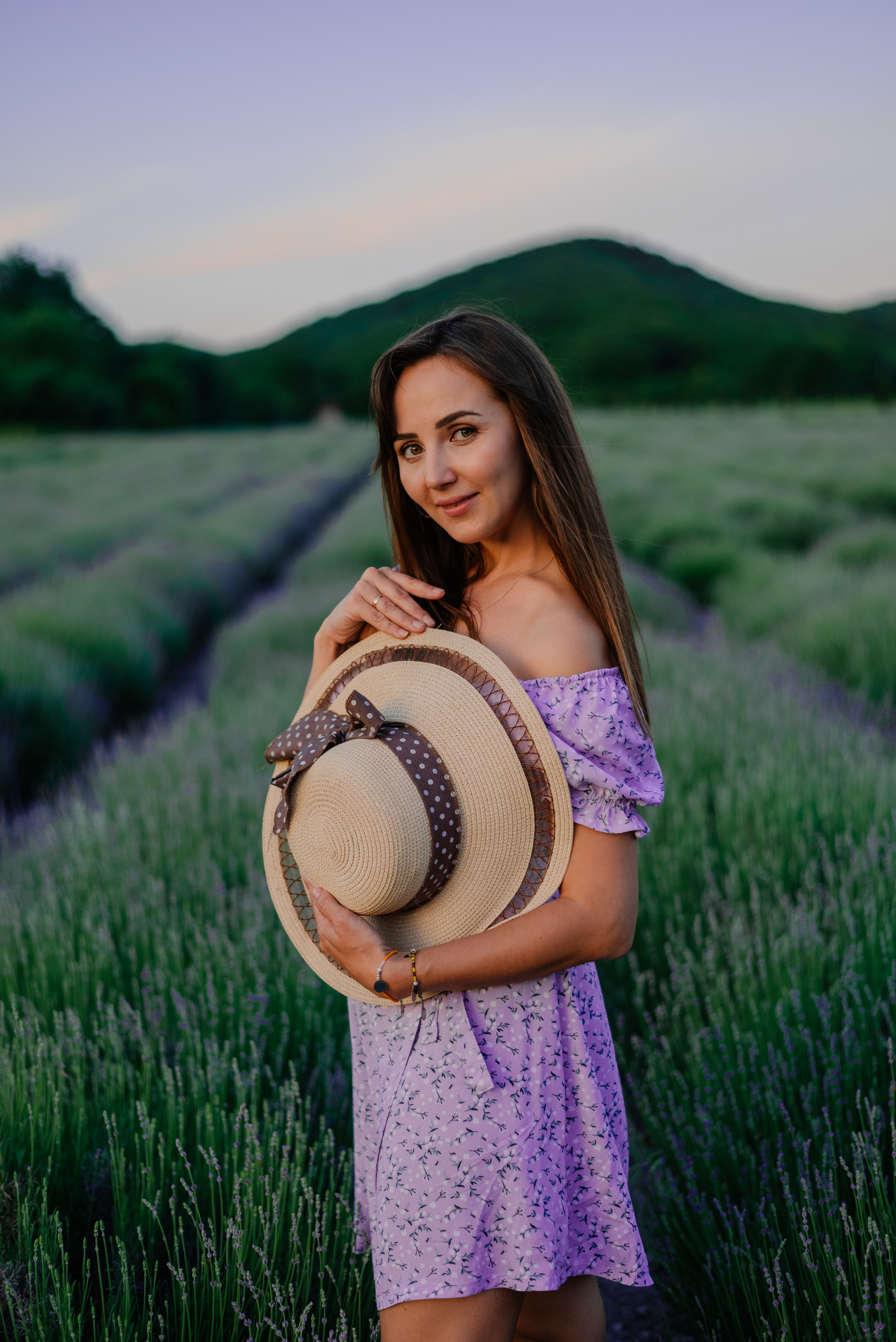 Большая семья в лаванде. Фотограф Нижневартовск. Фотограф в Нижневартовске Анна Стрельцова