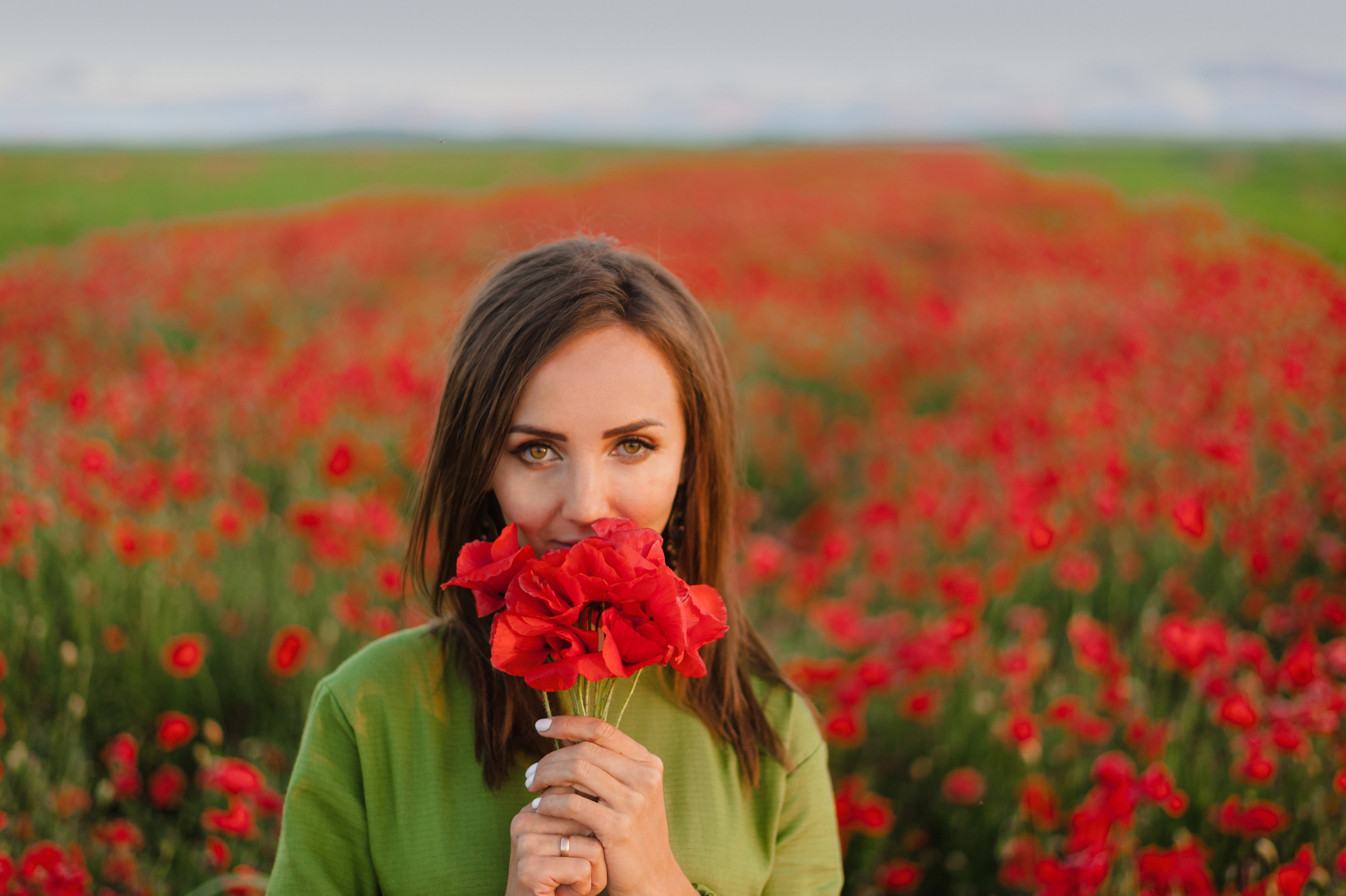 Love story в маках. Фотограф Нижневартовск. Фотограф в Нижневартовске Анна Стрельцова