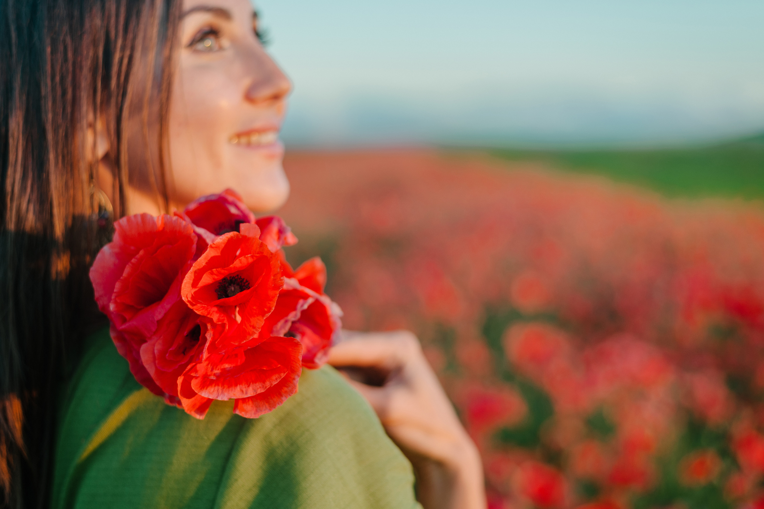 Love story в маках. Фотограф Нижневартовск. Фотограф в Нижневартовске Анна Стрельцова