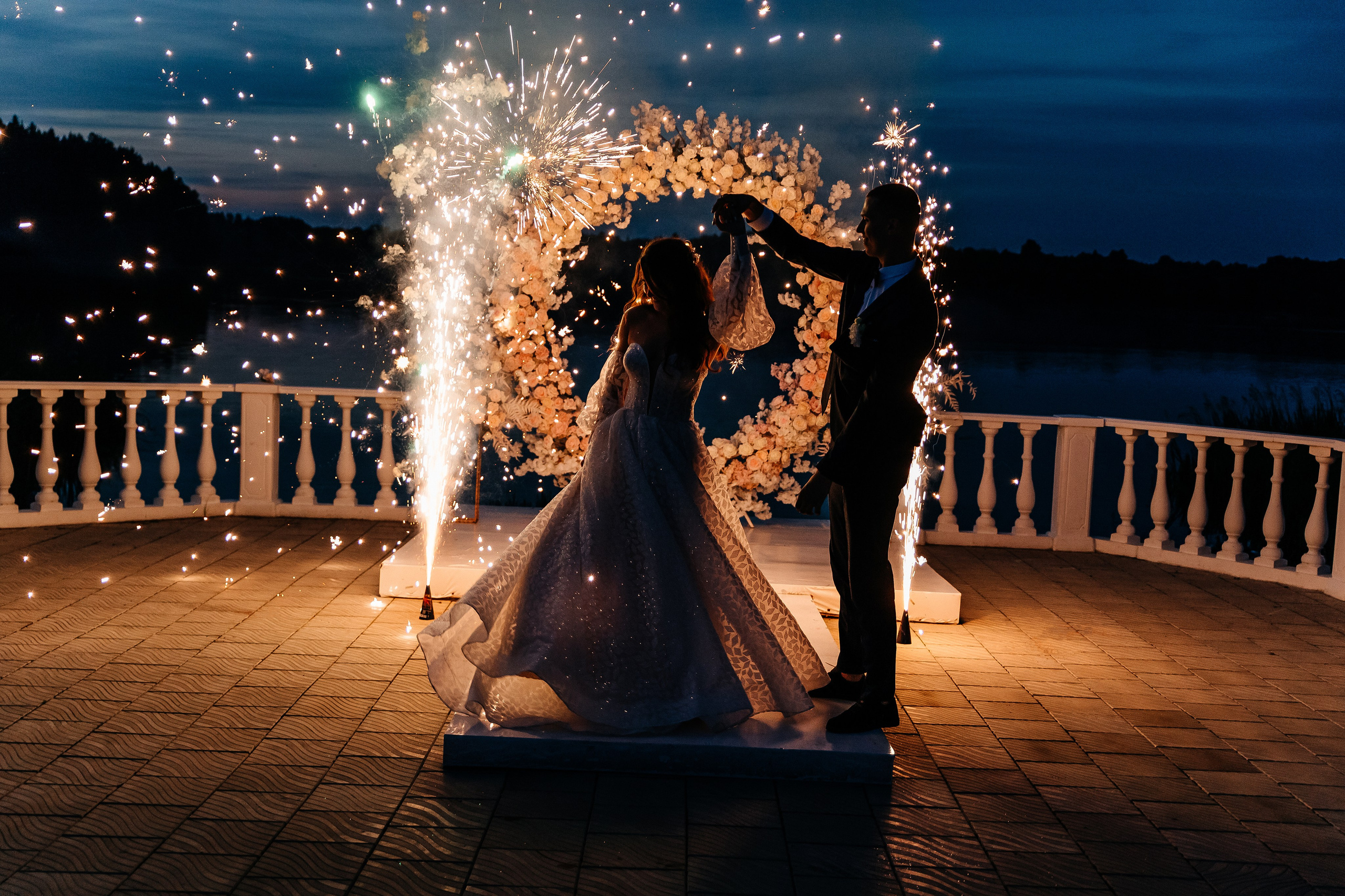 Свадебный фотограф Елена Ловцевич