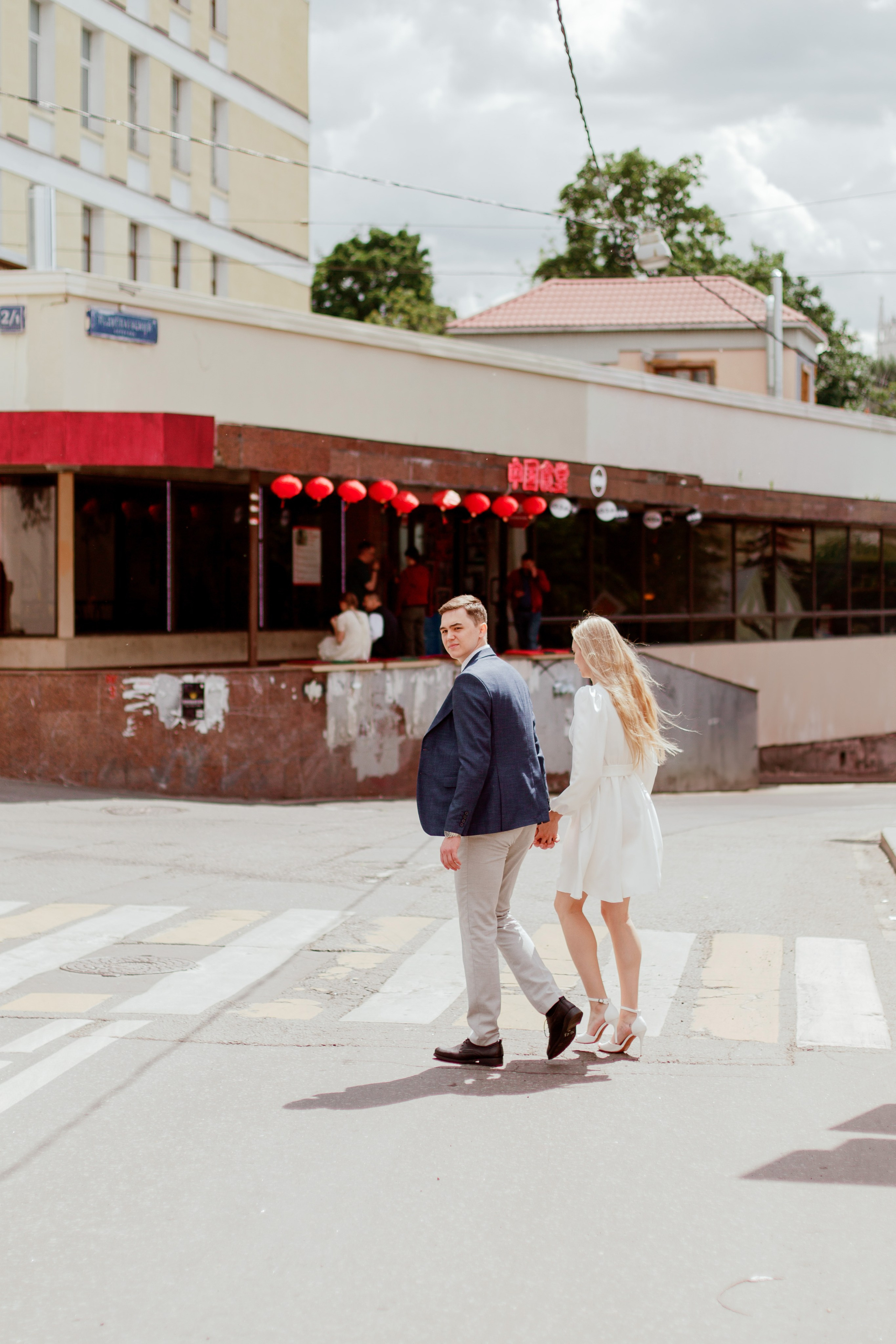 Свадебная прогулка в Москве по улочкам Китай-Города, фотограф на Свадьбу