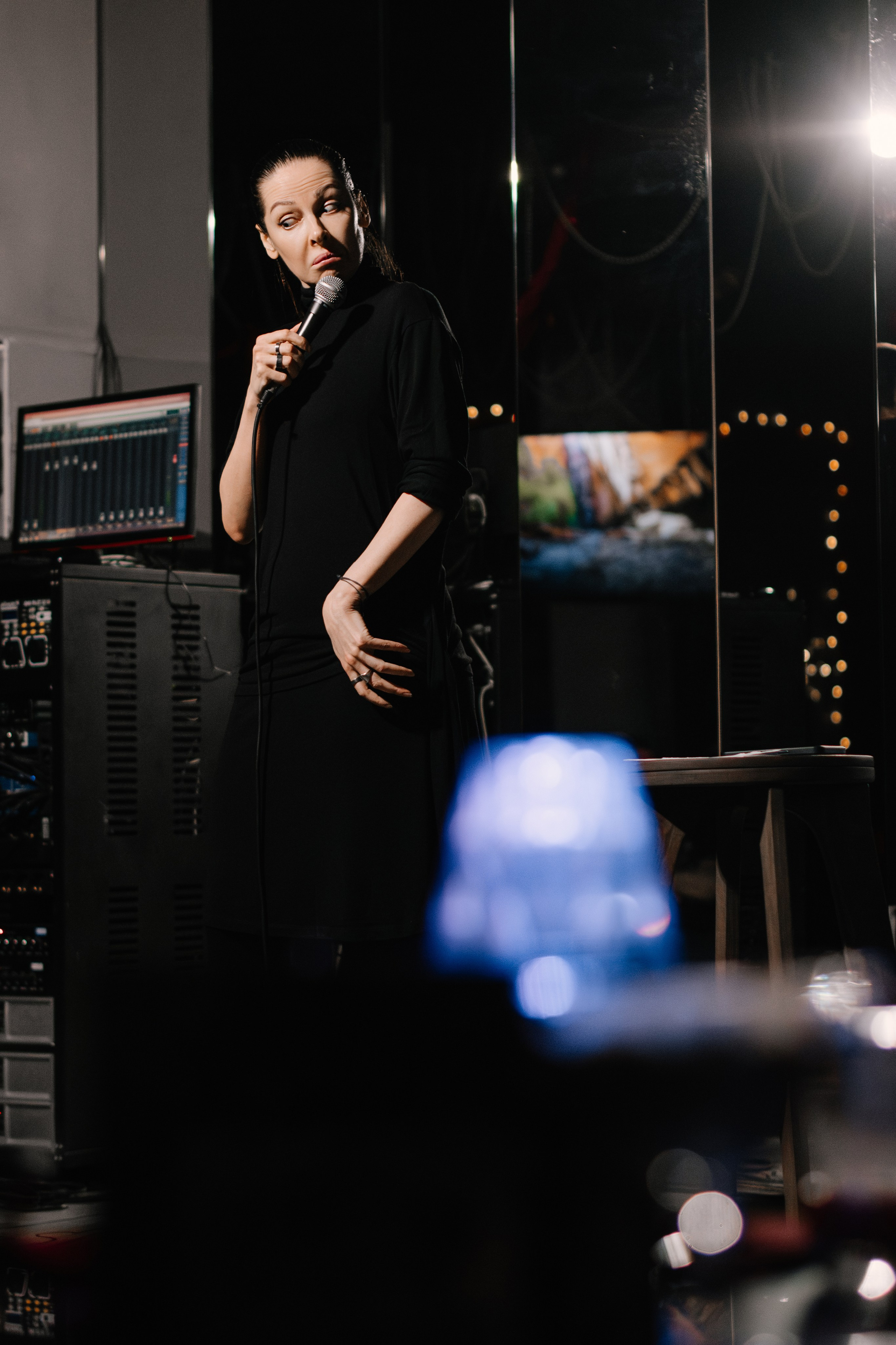 StandUp с Наташей Красновой. 1 апреля в Sketch. Фотограф в Челябинске Любовь Денисенко