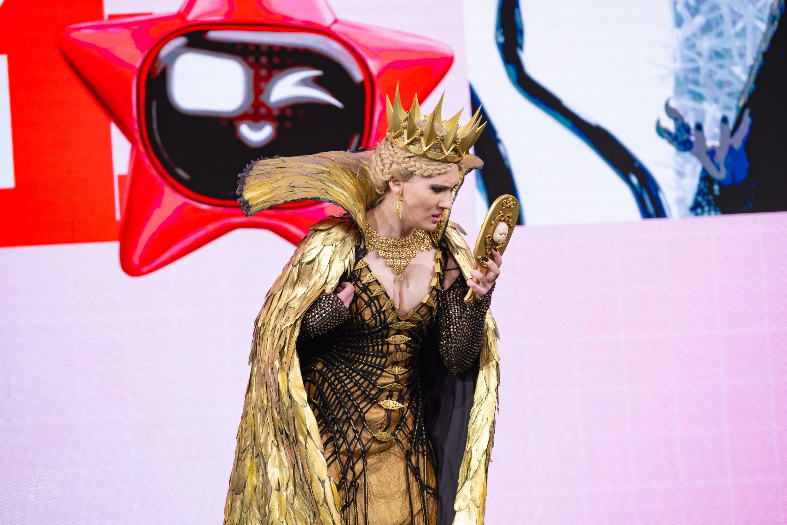 Сцена РЭД ЭКСПО 2024. Косплей фотограф