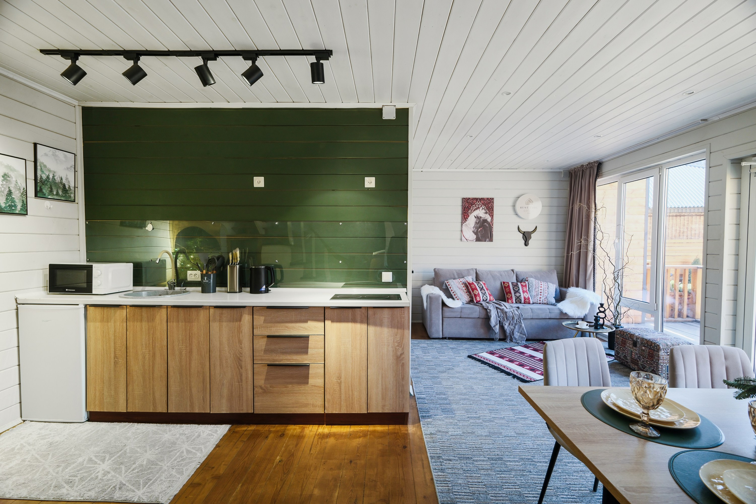 Коттеджи «Rest Time» Терскол. Фотограф на Эльбрусе • Роман Шатхин