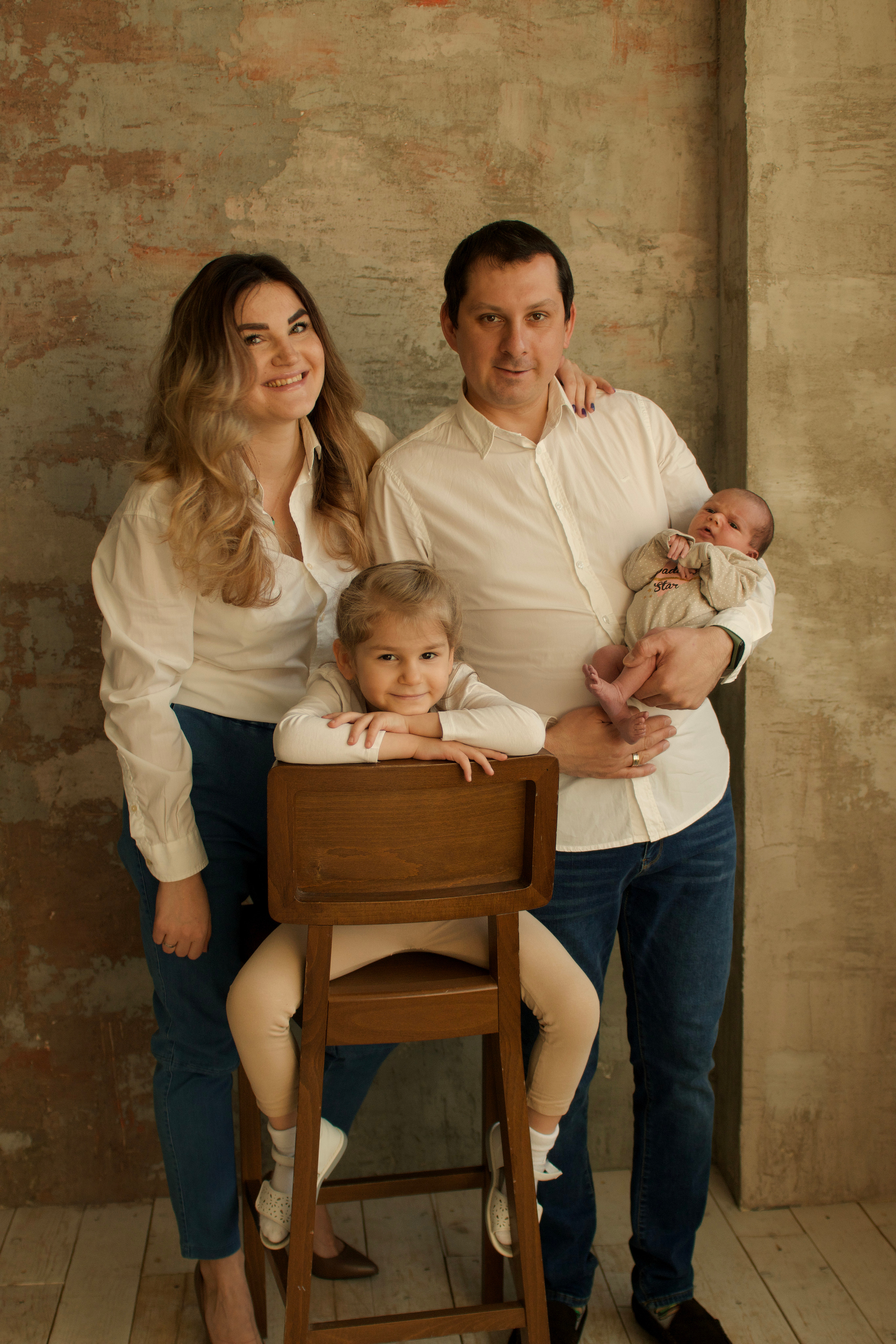 Новорожденный Артур и его семья. Мария Маркова детский и семейный фотограф в Москве