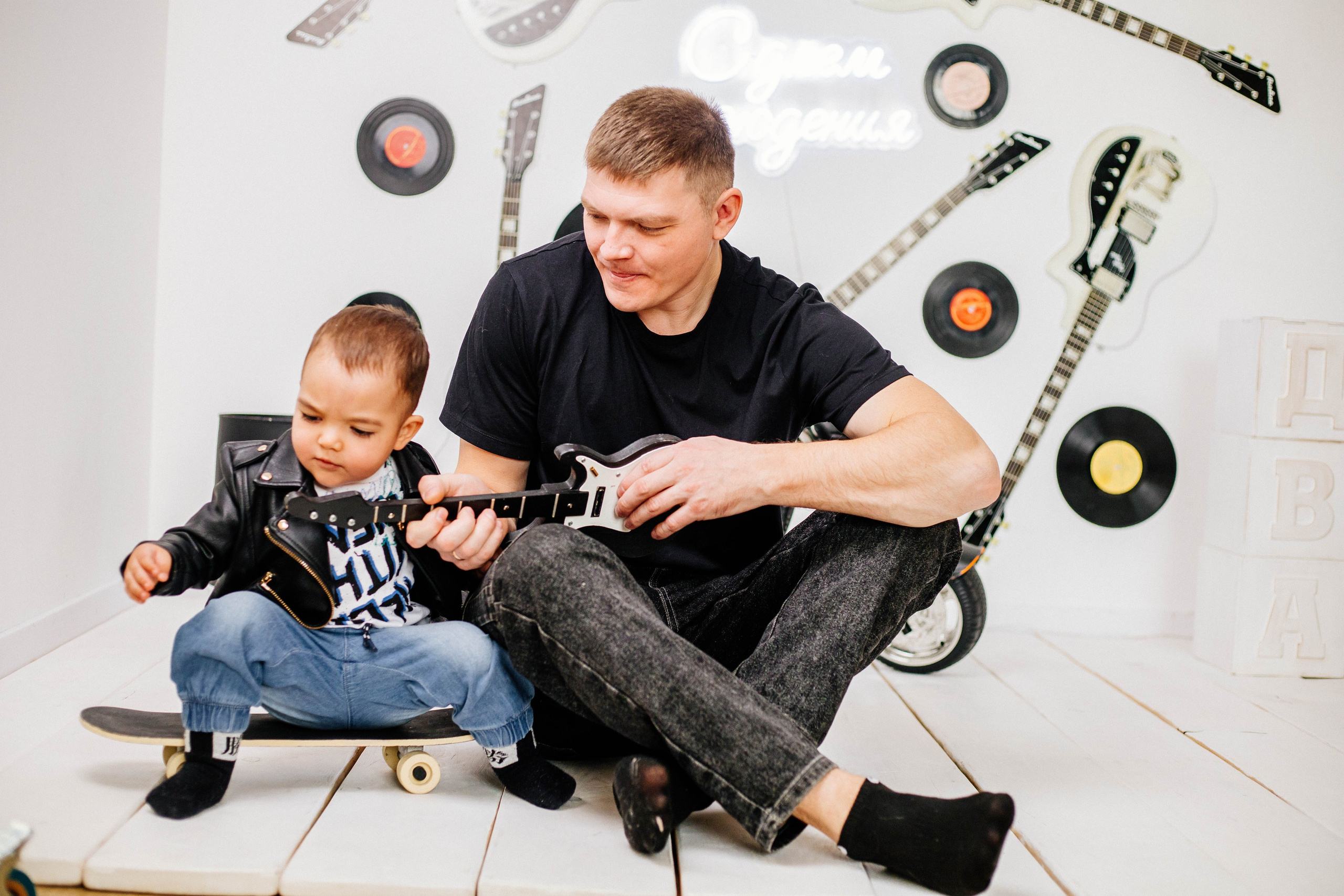 Лев с семьей. Рыжова Тамара