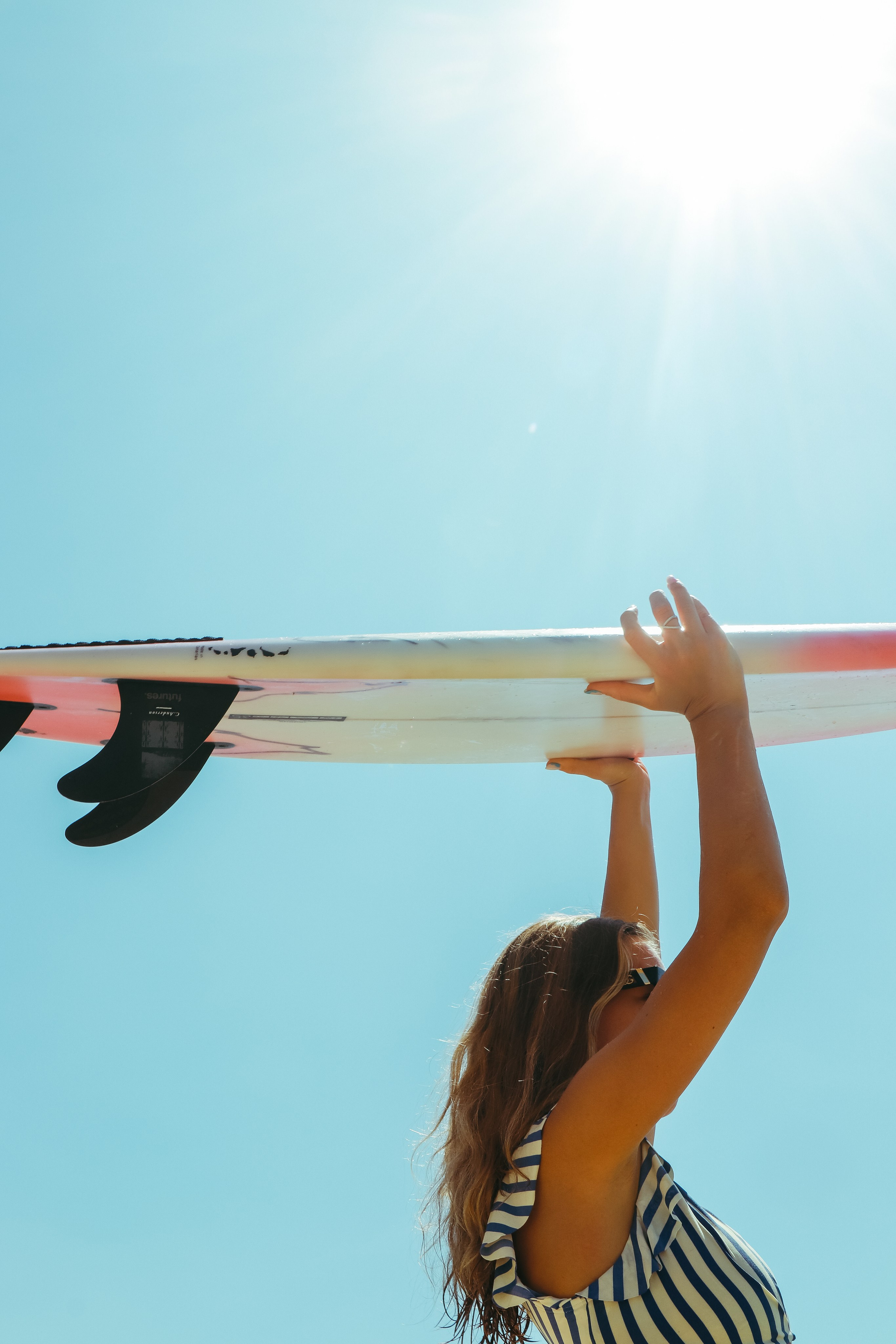 «Love Story с серфом в Ахангаме | Романтическая съемка с доской 7BDSurf. Фотограф на Шри-Ланке