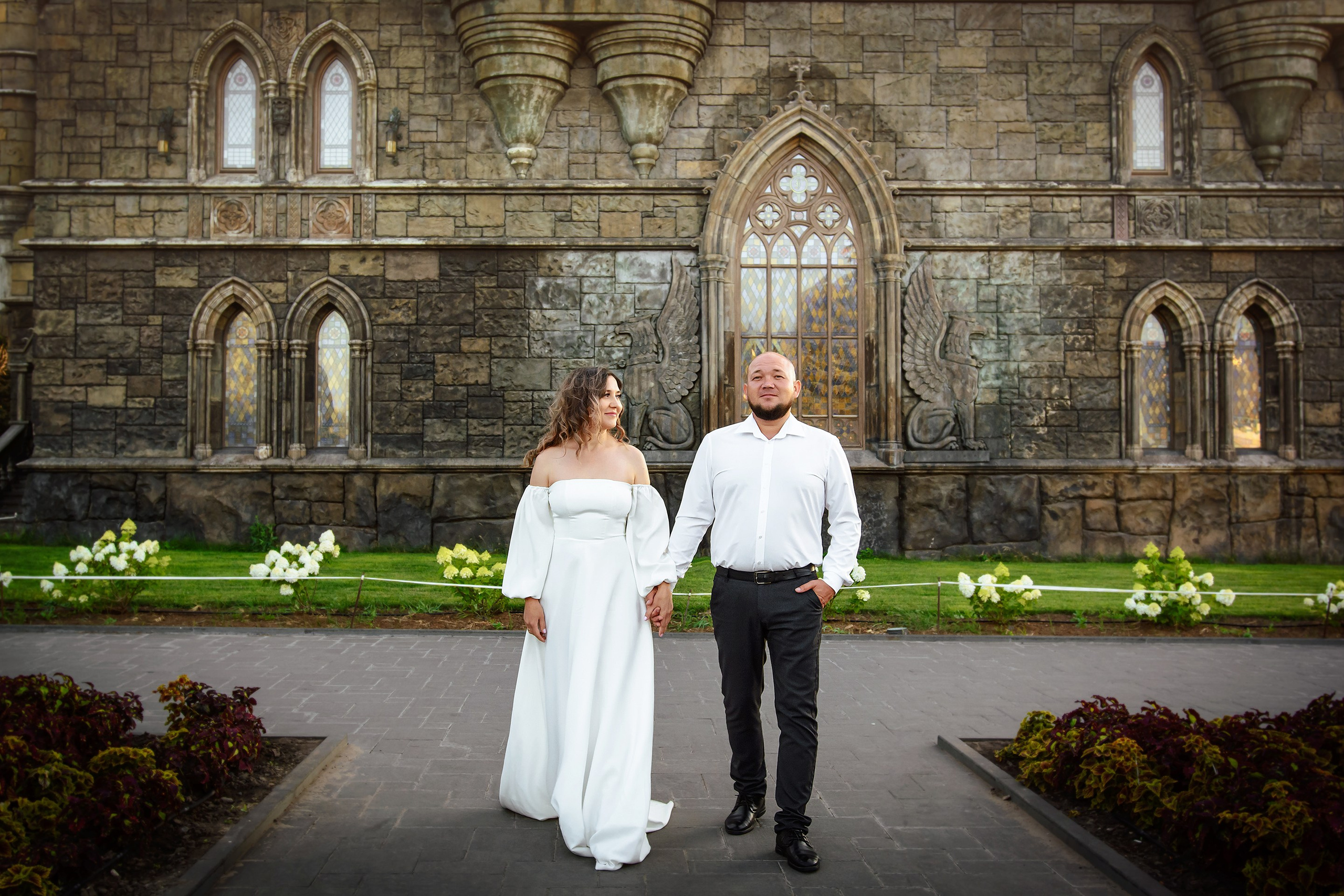 Свадебная фотосъемка у Замка Гарибальди. Фотограф Оксана Сафонова г. Тольятти