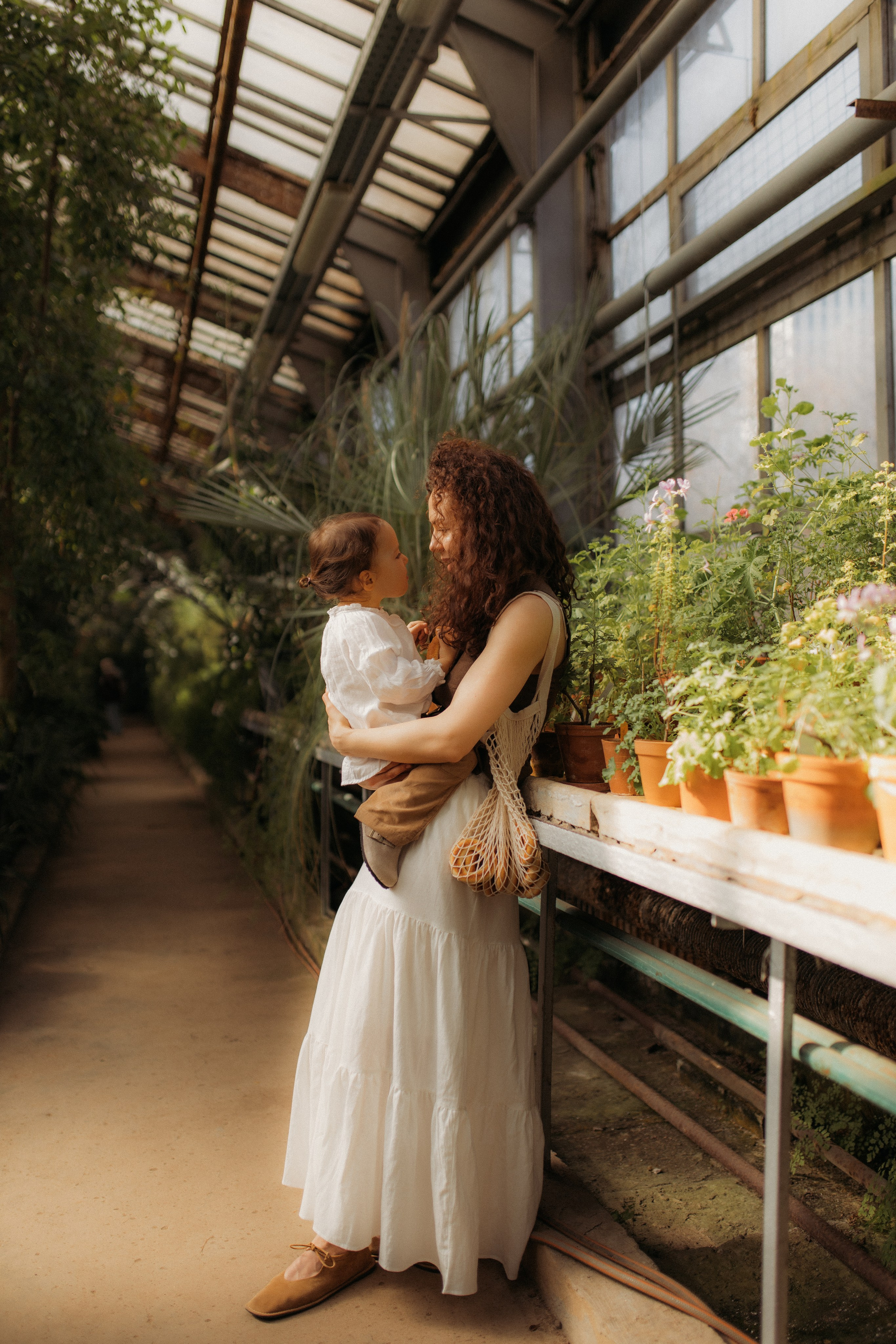 Зарина и София съемка в оранжерее. Семейный и свадебный фотограф в Москве и Зеленограде Марина Малярова