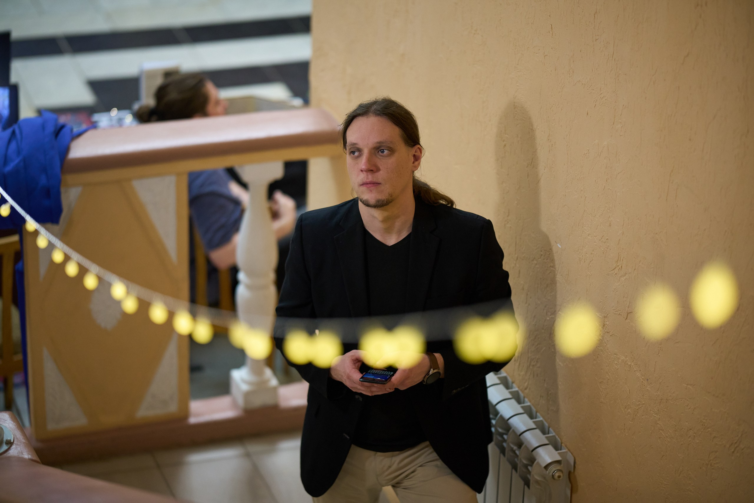 Мантикон V (2025). Фотографирует красивое Денис Горностаев