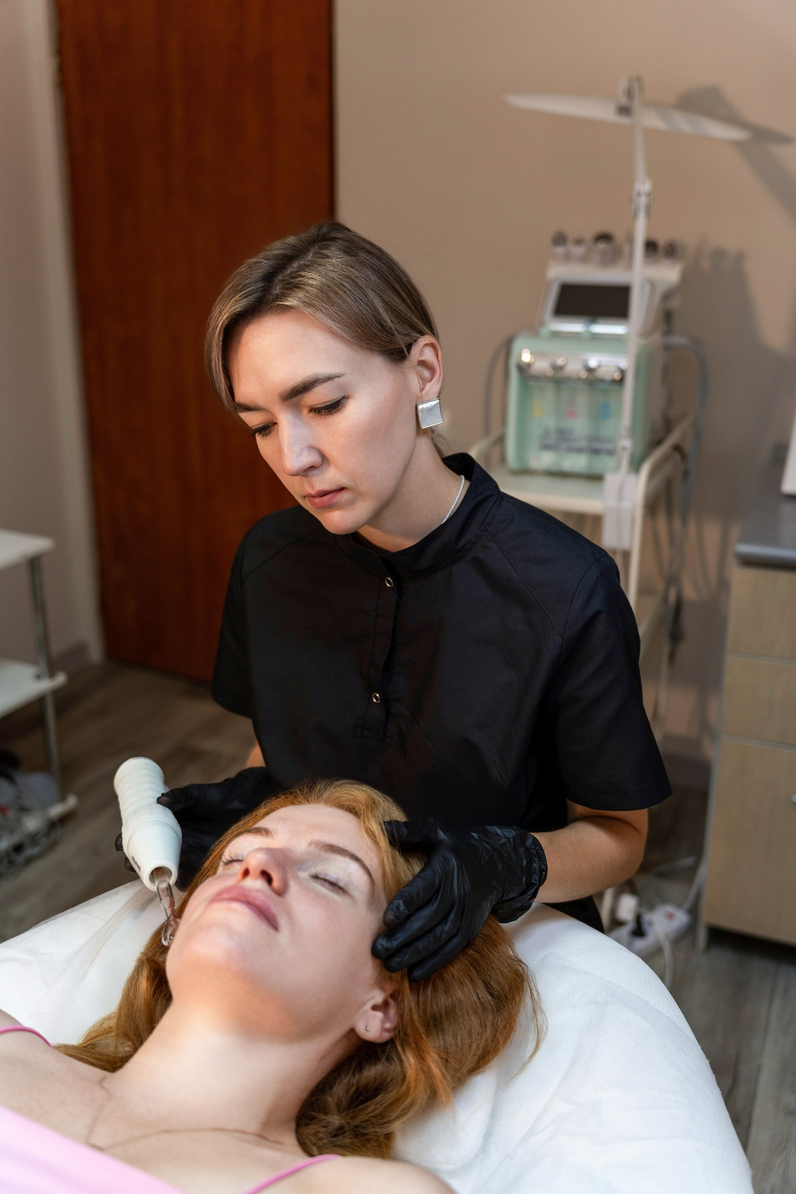 Контент съемка, косметолог эстетист. Норина Анна, фотограф в Самаре, НЕЙРОфото по всему миру. Создаю кадры которые цепляют за душу