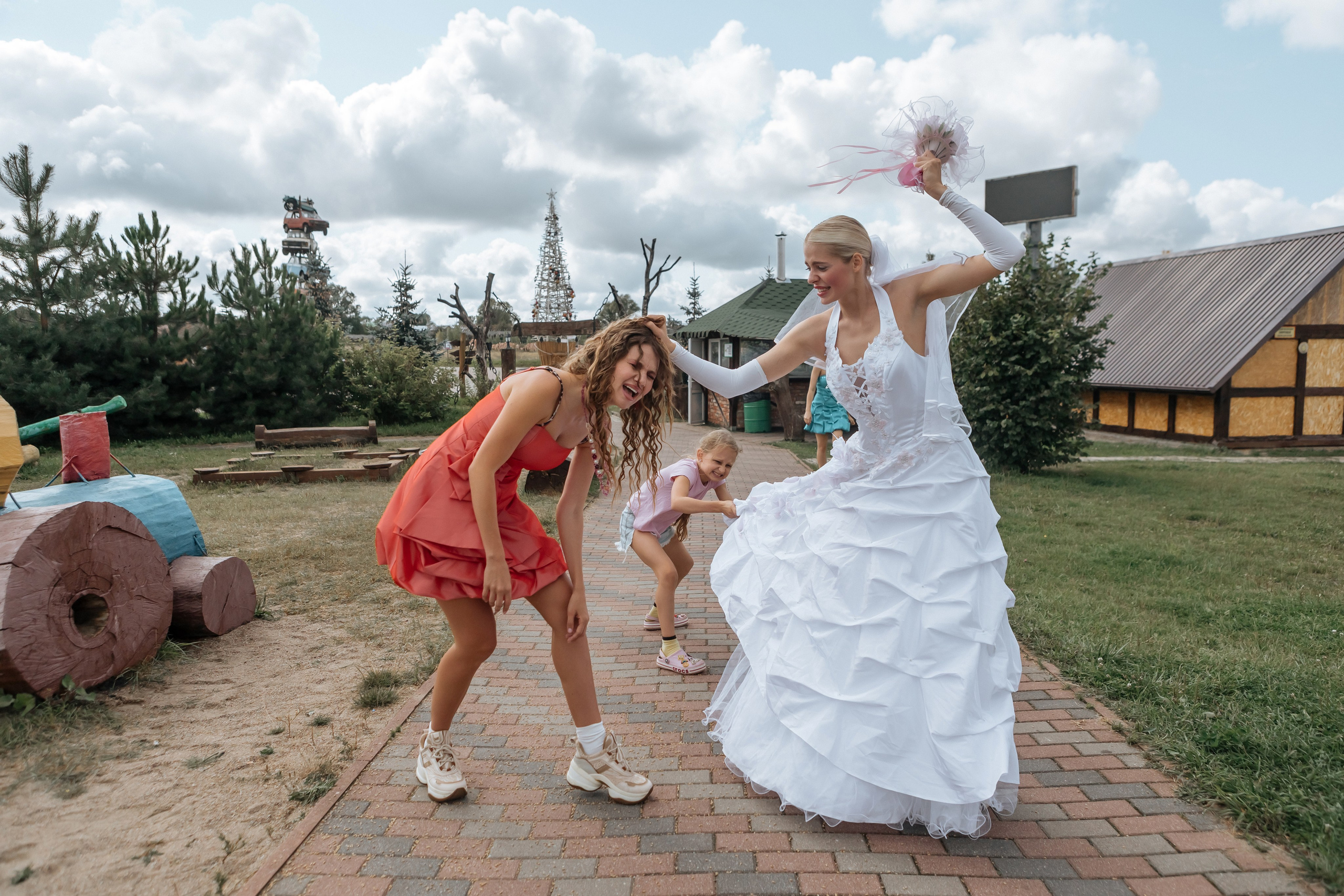 Свадьба в стиле 90х. Свадебный фотограф  Калининград | Москва|