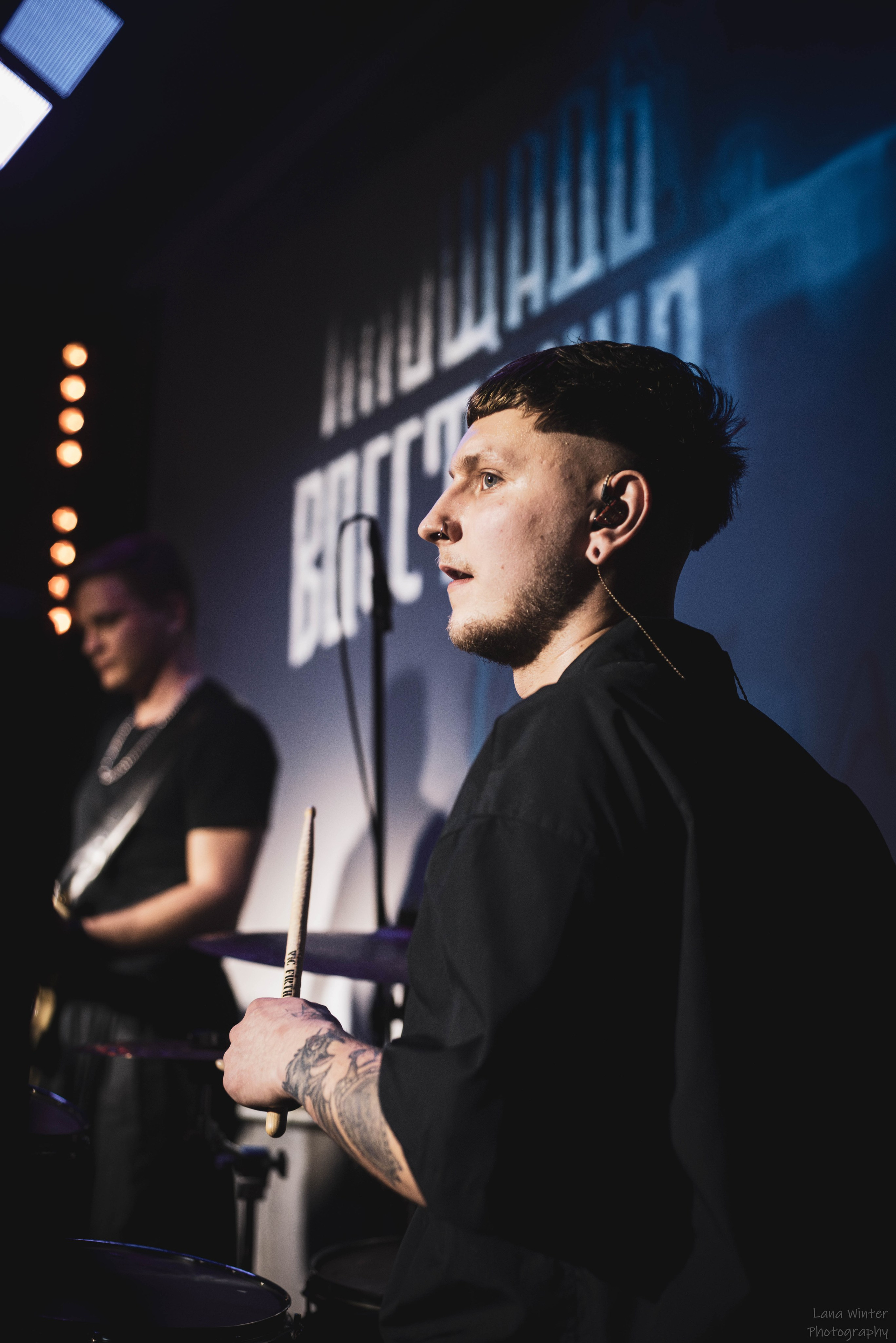 Площадь Восстания (8 марта 2025 года, Москва, клуб Техника Безопасности). Фотограф Светлана Блинова, Москва и Московская область