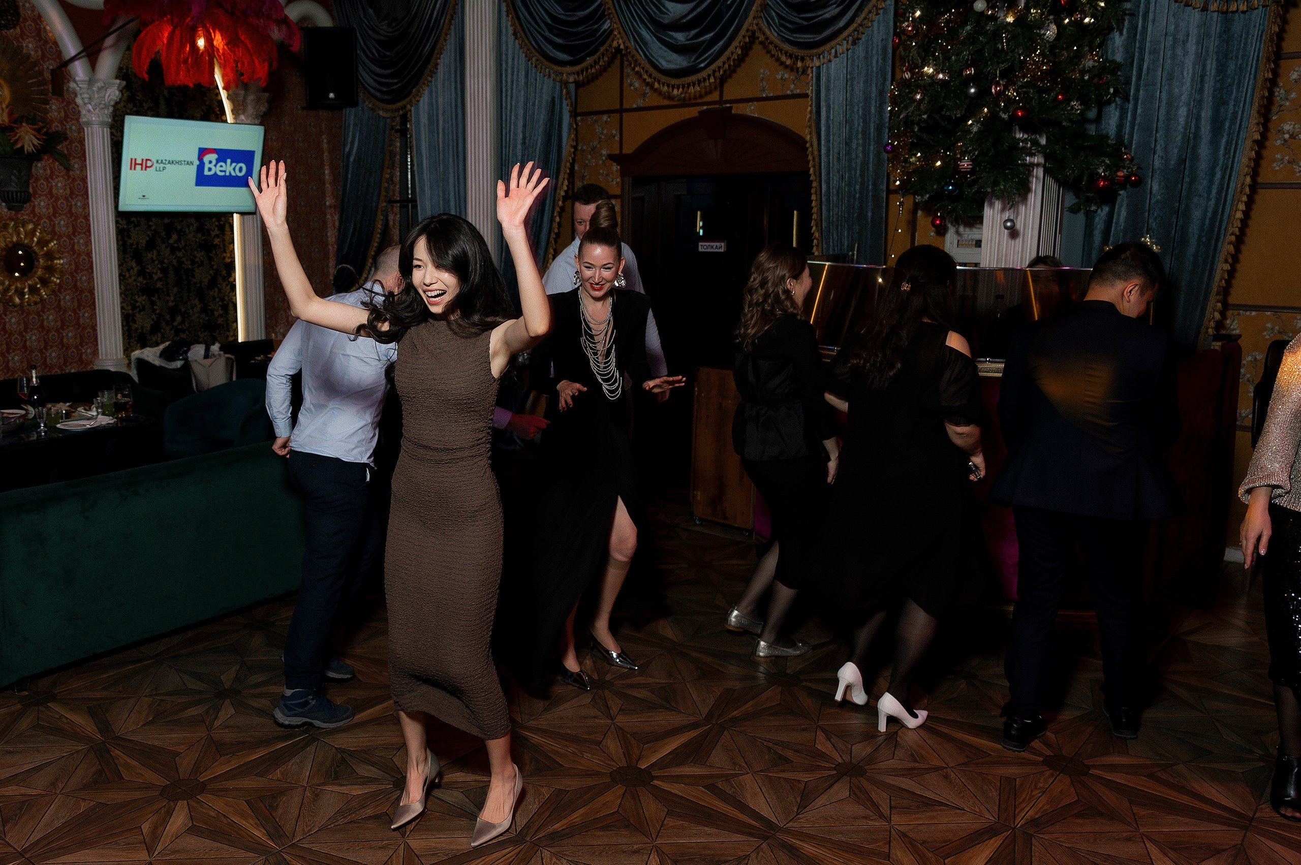Beko Central Asia — Happy New Year. Фотограф в Алматы — Алексей Коньков | Репортаж, свадьбы, портреты