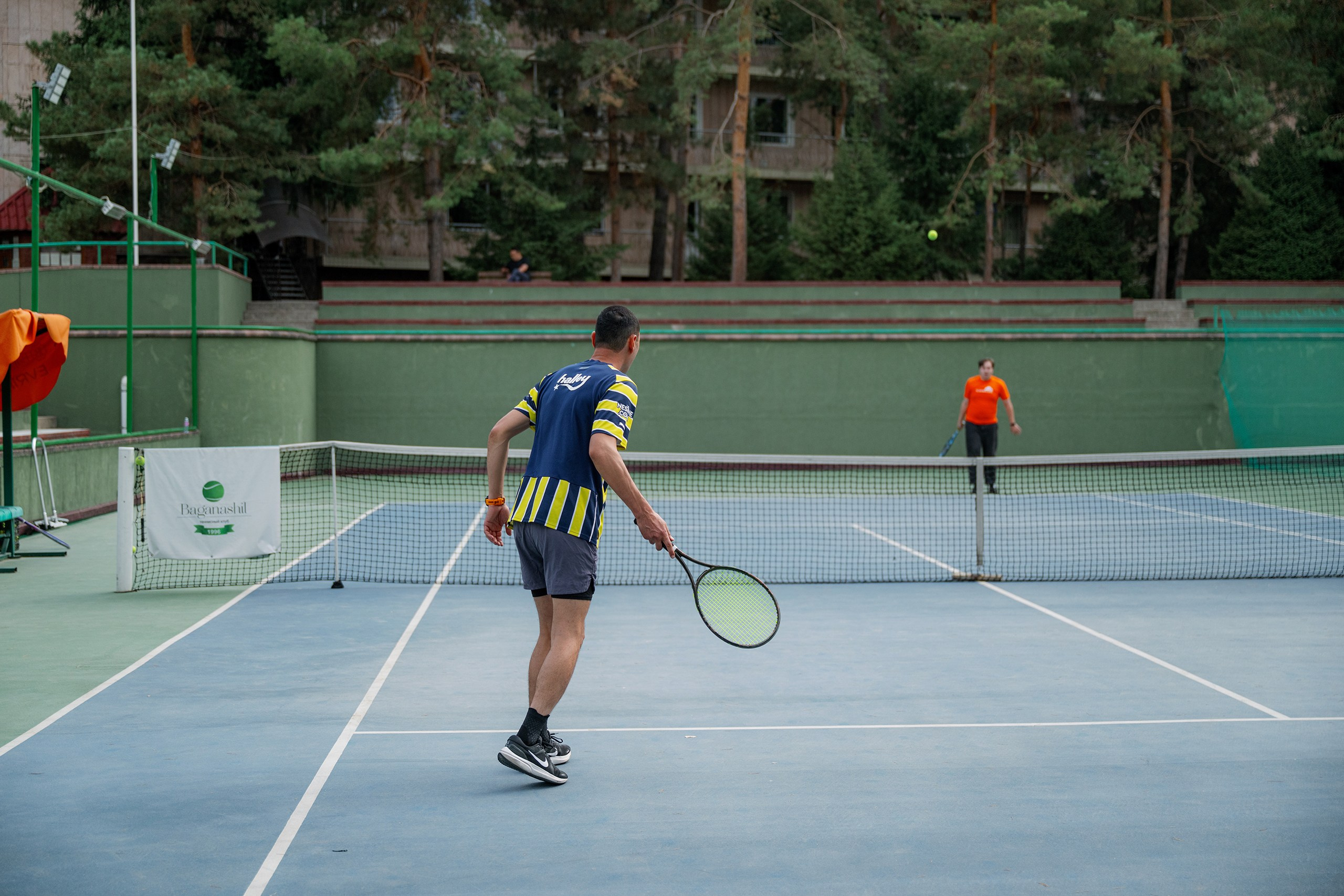 Конференция/Игра в тенис — BakoTech&Cloudfire. Фотограф в Алматы — Алексей Коньков | Репортаж, свадьбы, портреты