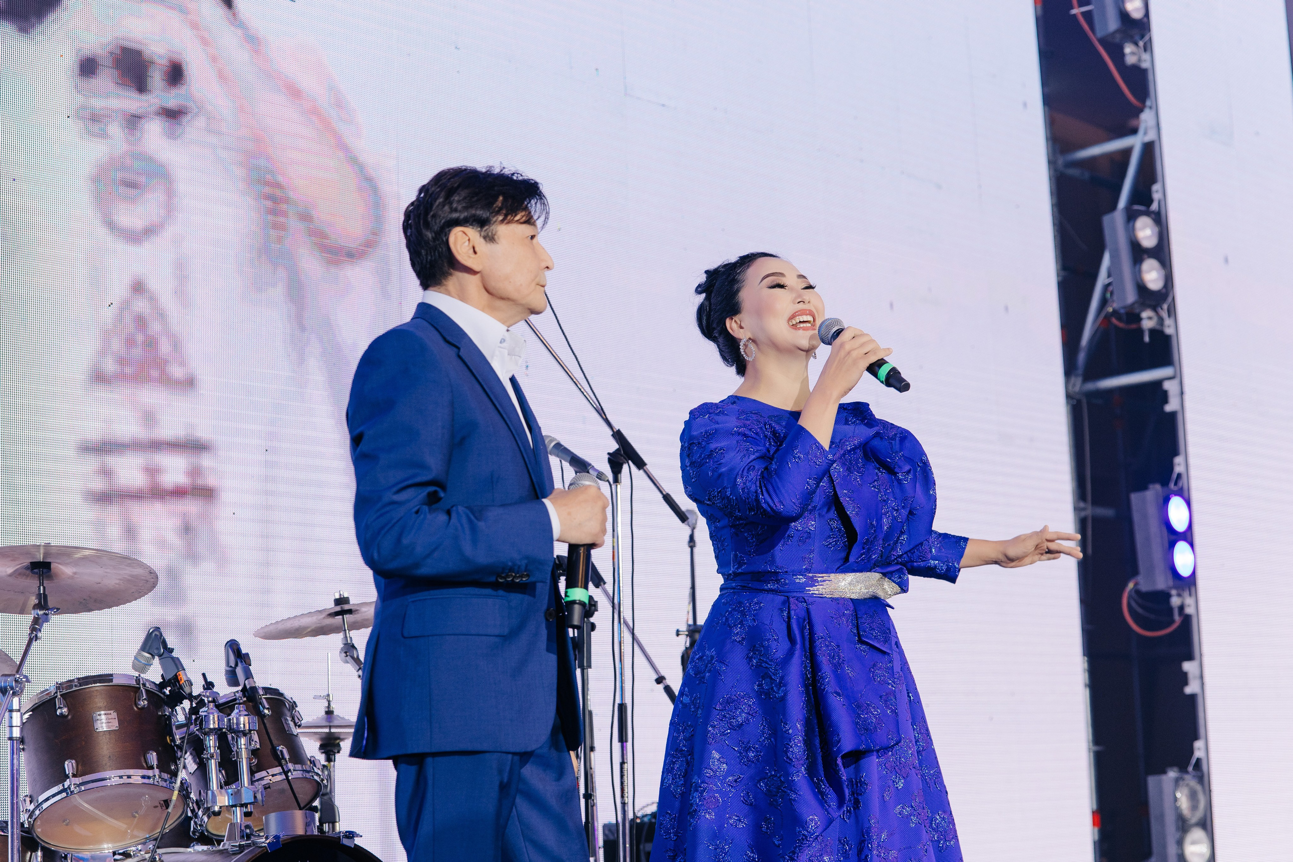 Kuralay Uzatu (Rixos). ___________________________________________________