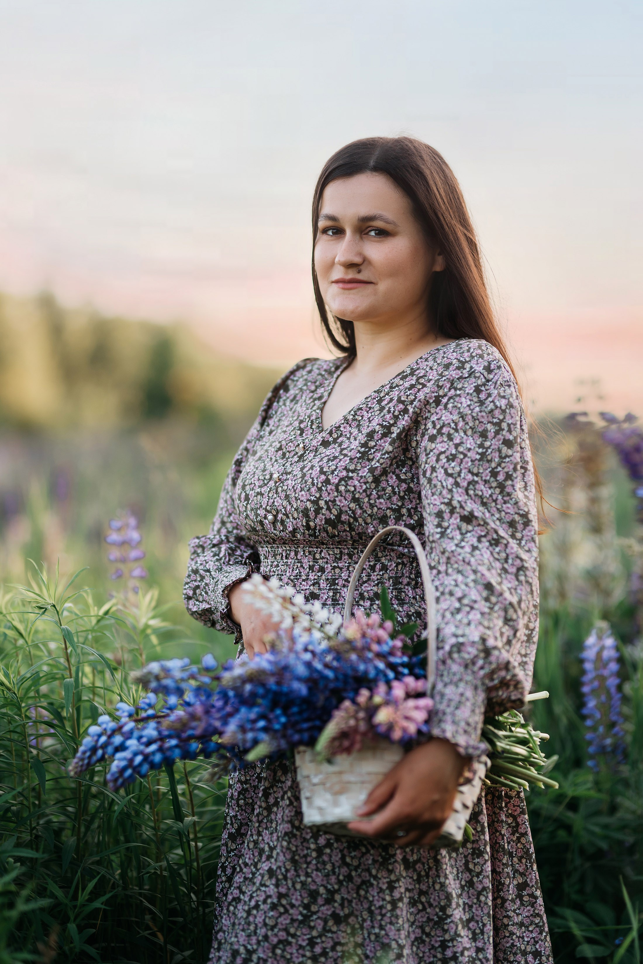 Анна в люпинах. Свадебный и семейный фотограф в Туле Ксения Сильвер