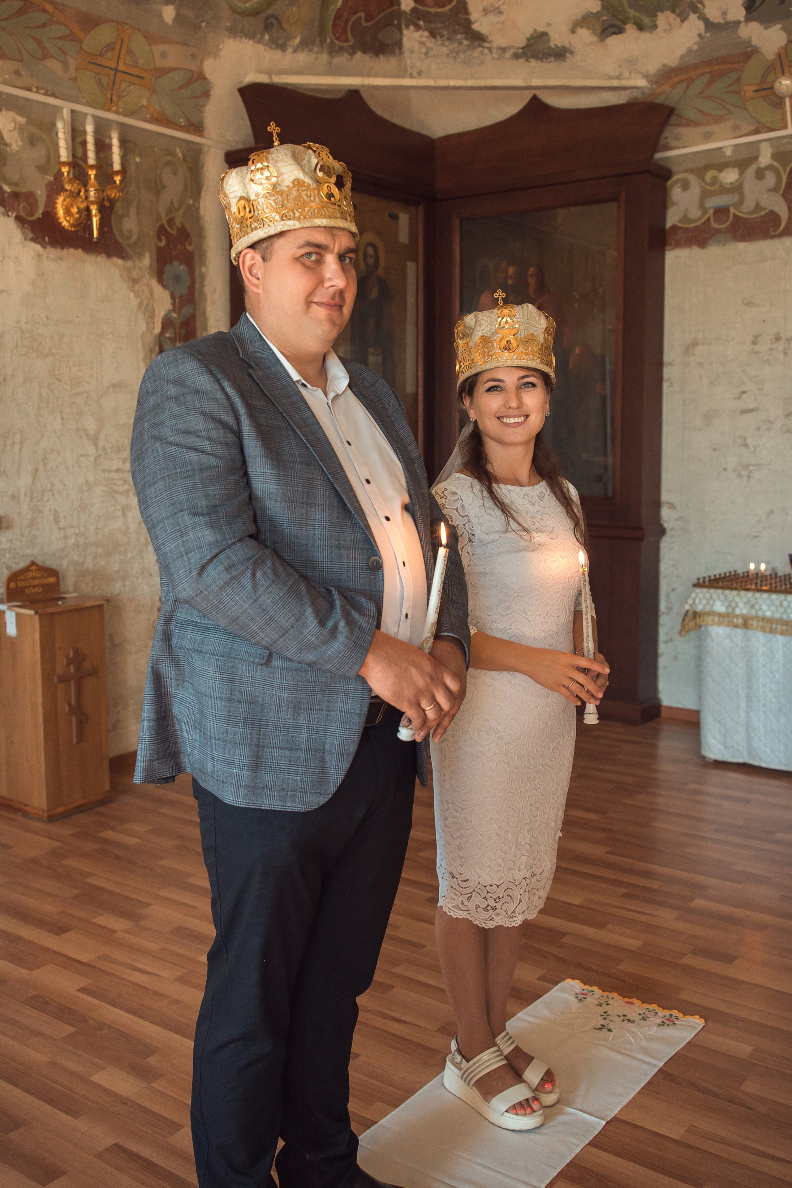 Анастасия и Сергей. Церковь Усекновения главы Иоанна Предтечи при Архиерейском доме. Семейный фотограф в Рязани и Рязанской области