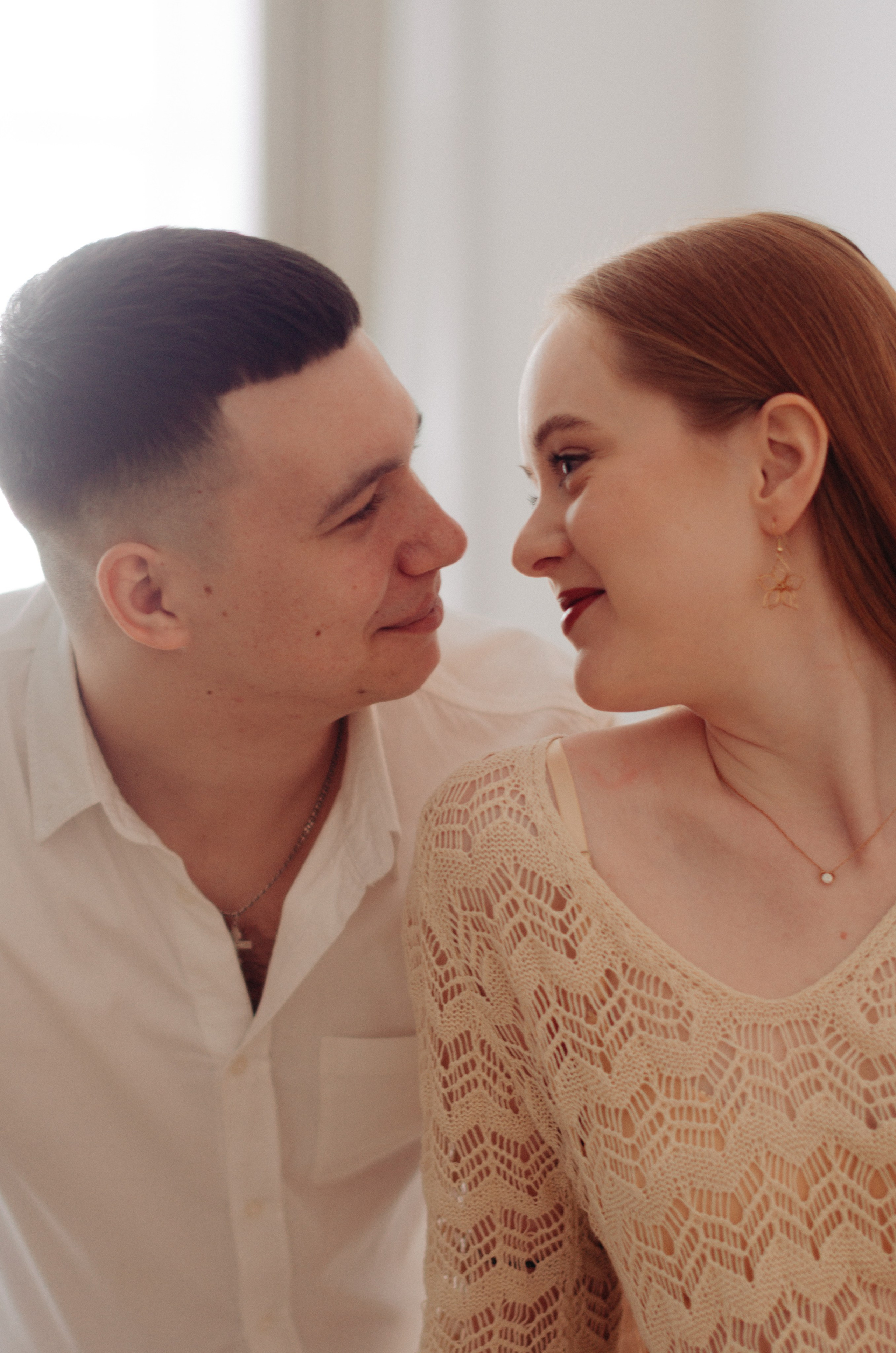 Love Story в фотостудии в стиле бохо. Денисова Аля — фотограф для парных съемок и индивидуальных историй в Барнауле