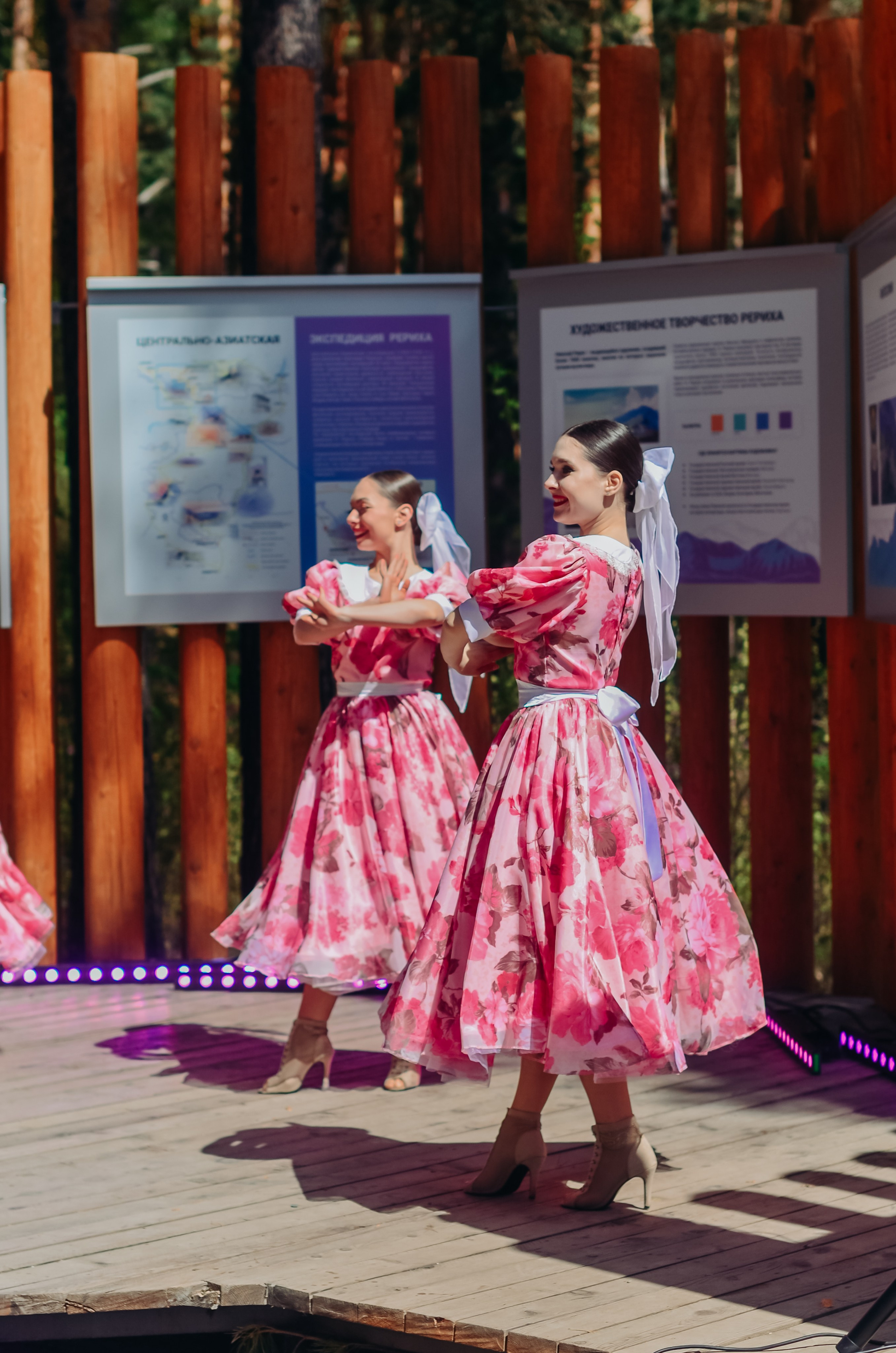 Фестиваль «Цветение Маральника на Алтае 2025». Фоторепортаж. Денисова Аля — фотограф для парных съемок и индивидуальных историй в Барнауле