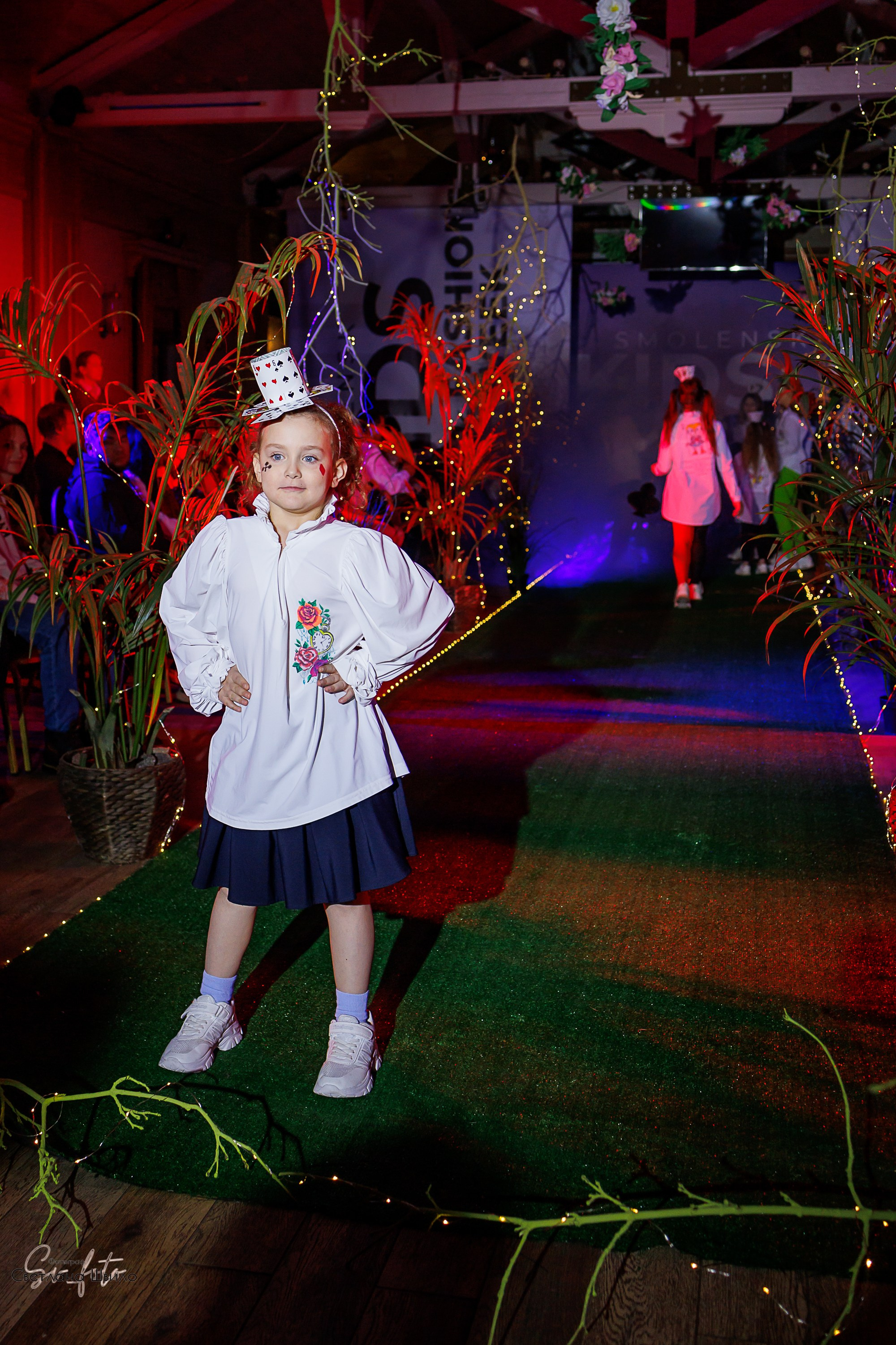 Smolensk Fashion Week_показы_ДЕНЬ 3_ФИНАЛ_Алиса в стране чудес. Главная