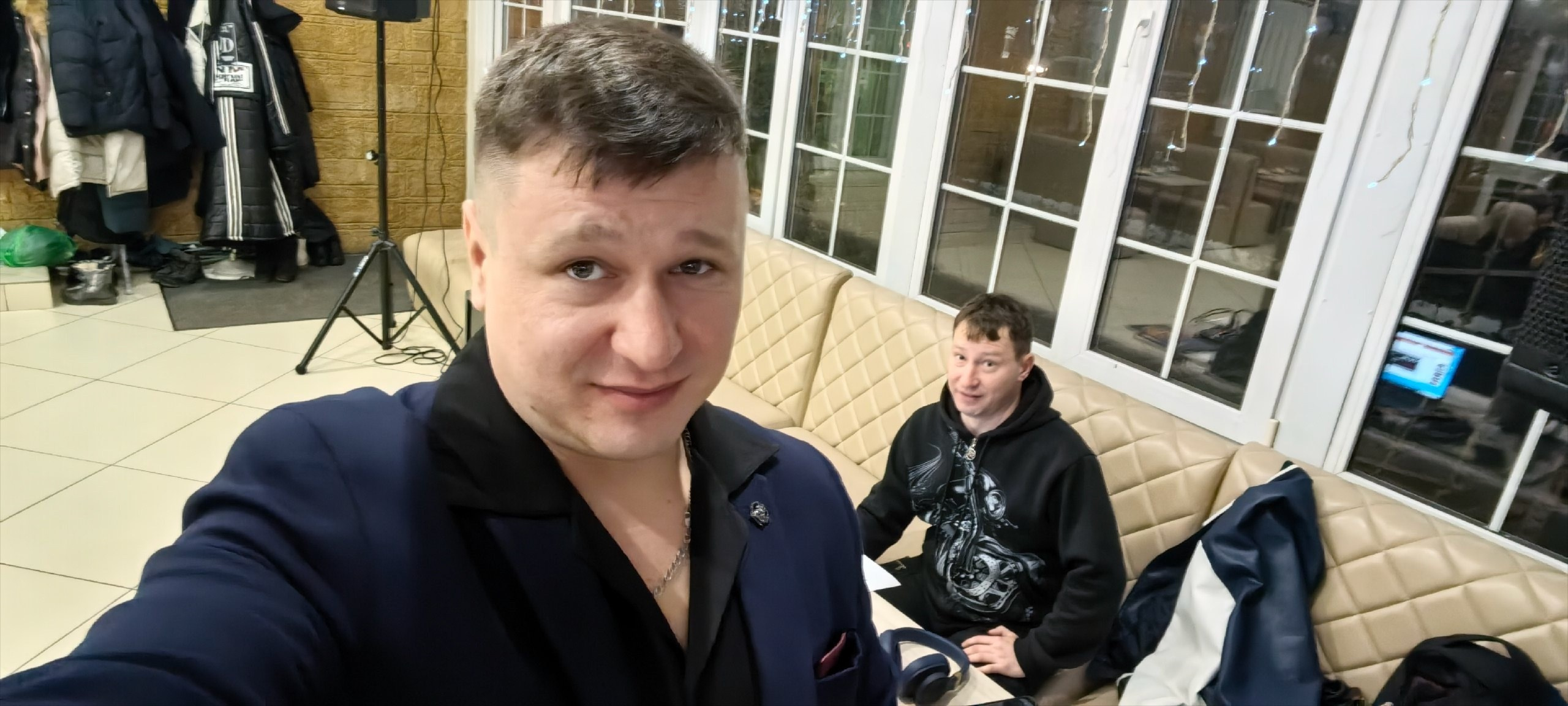 Selfie. Главная