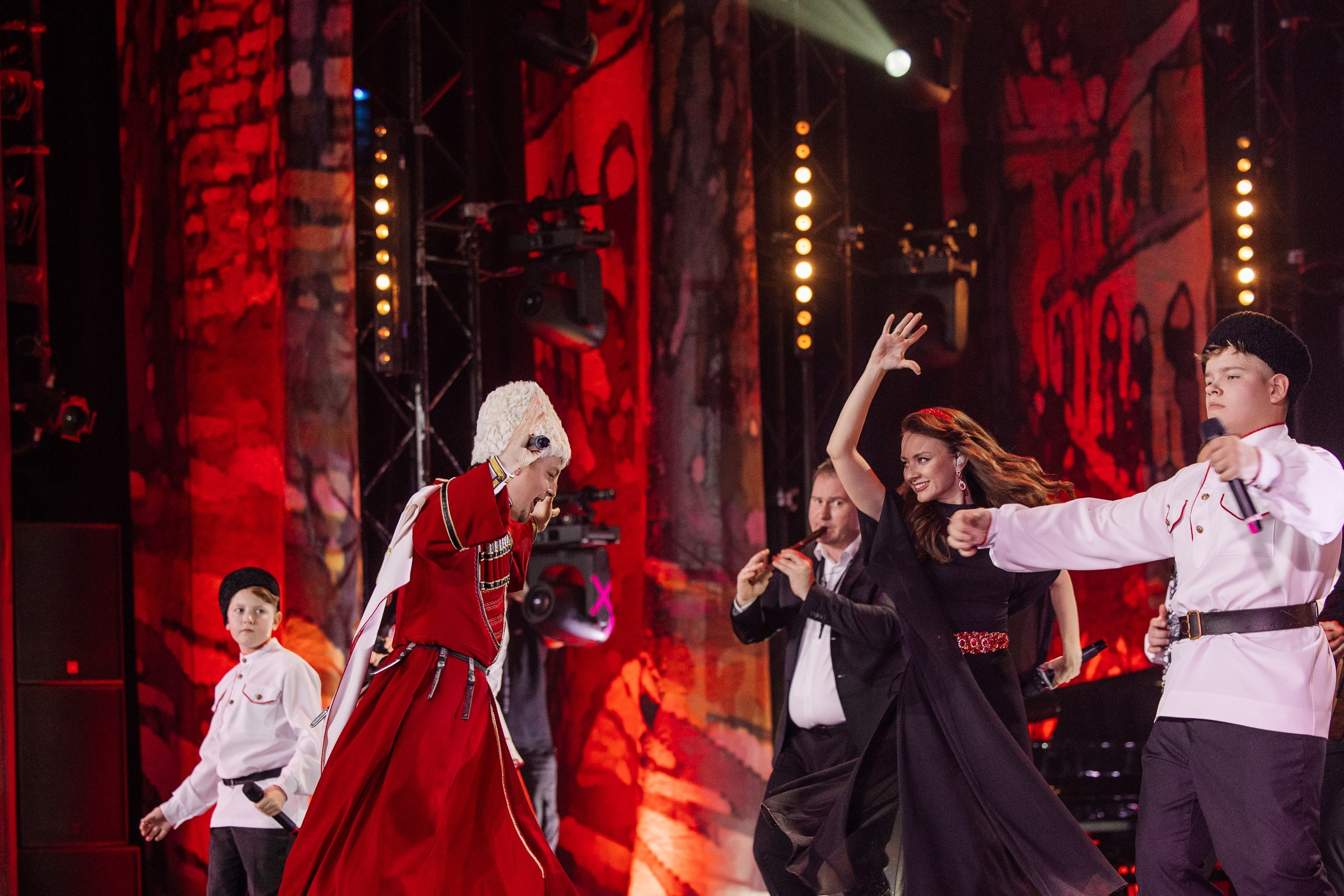 Гала-концерт Фестиваля «МИР» 2025. Александр Ченченко ака Саша Че. Свадебный и репортажный фотограф. Москва