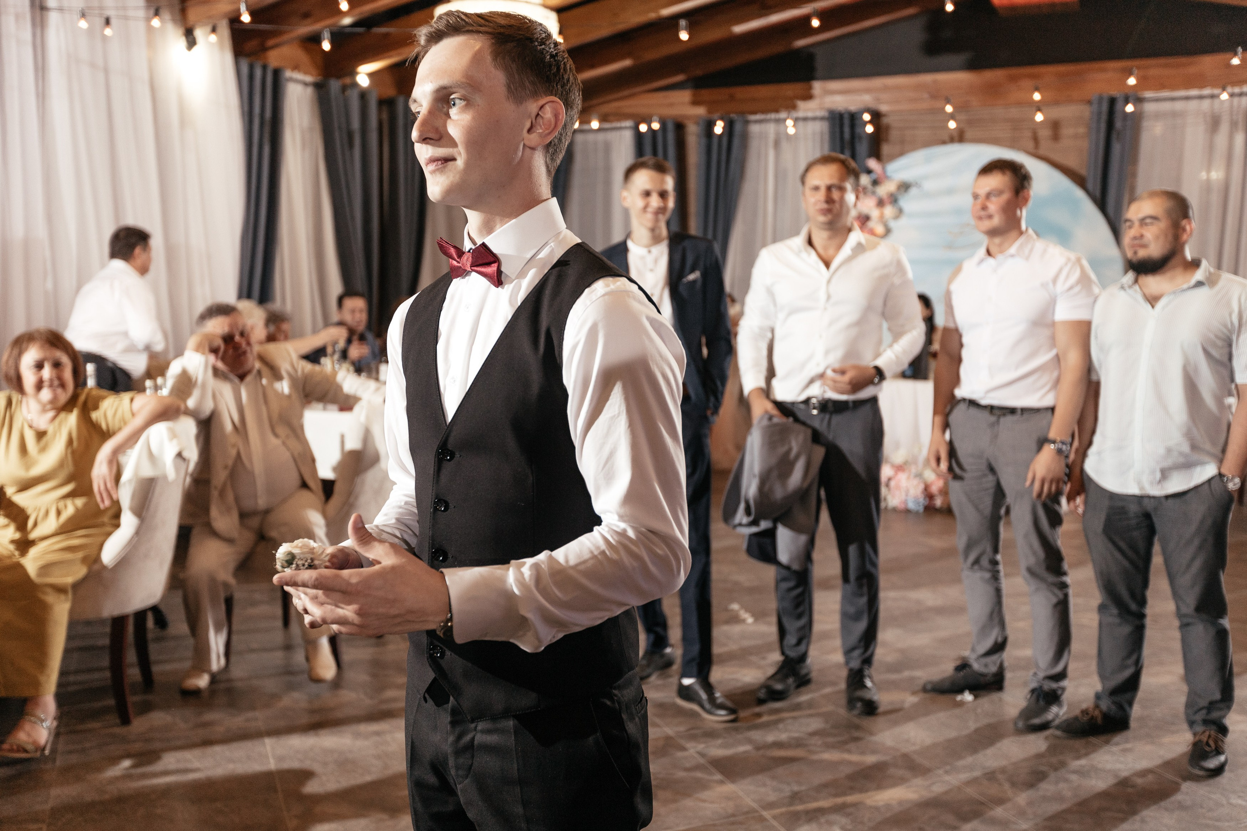 Свадебный фотограф Уфа — Руслан ГабдлисламовЖивые эмоции, красивые кадры, воспоминания на всю жизнь.Работаю по всей Республике Башкортоста. Свадебный фотограф Уфа Руслан Габдлисламов