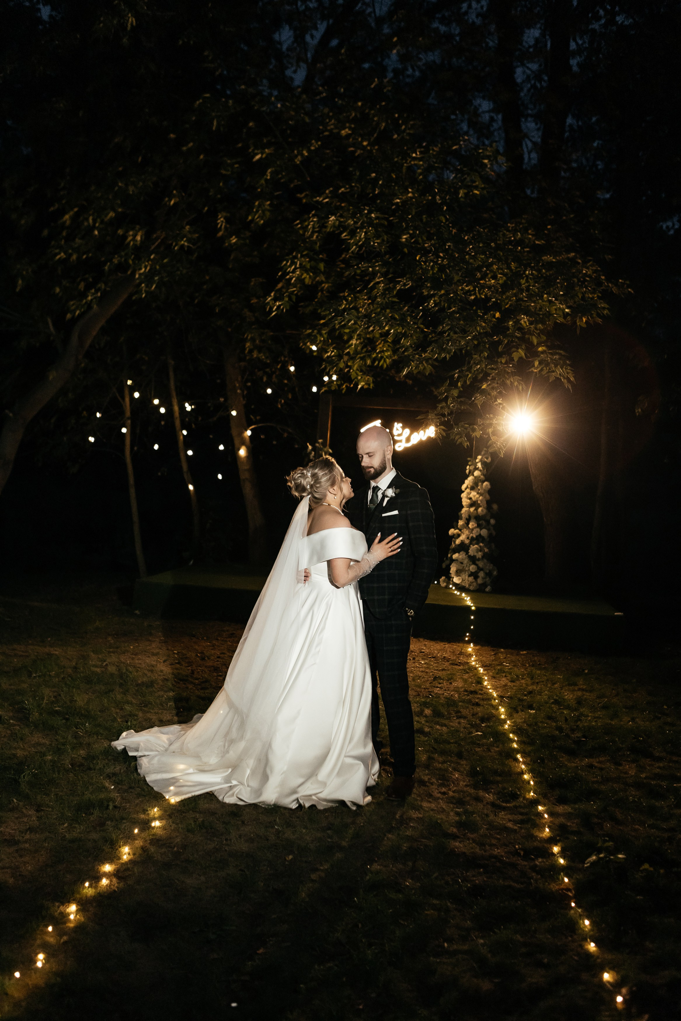 Свадебный фотограф Уфа — Руслан ГабдлисламовЖивые эмоции, красивые кадры, воспоминания на всю жизнь.Работаю по всей Республике Башкортоста. Свадебный фотограф Уфа Руслан Габдлисламов