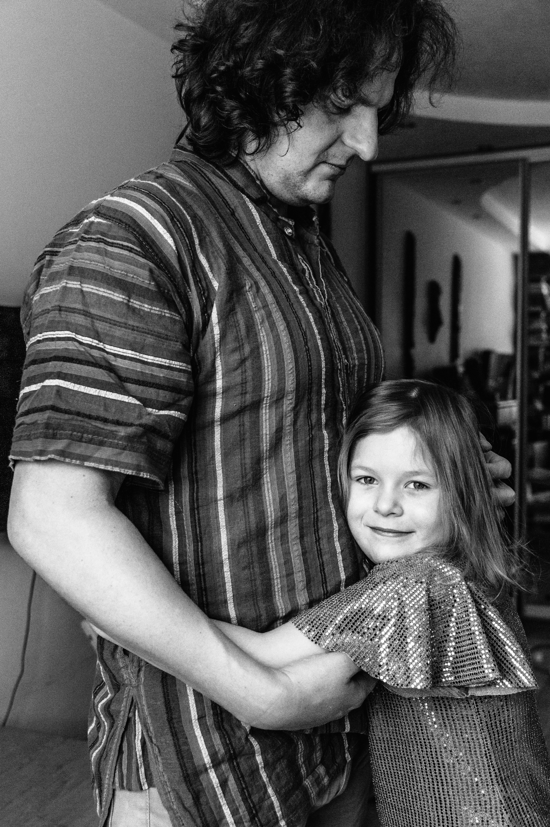 2021 Домашняя семейная фотосессия. Аня, Олег, Дуся и Лёша. Семейный, портретный, репортажный фотограф lifestyle в Москве и Кирове