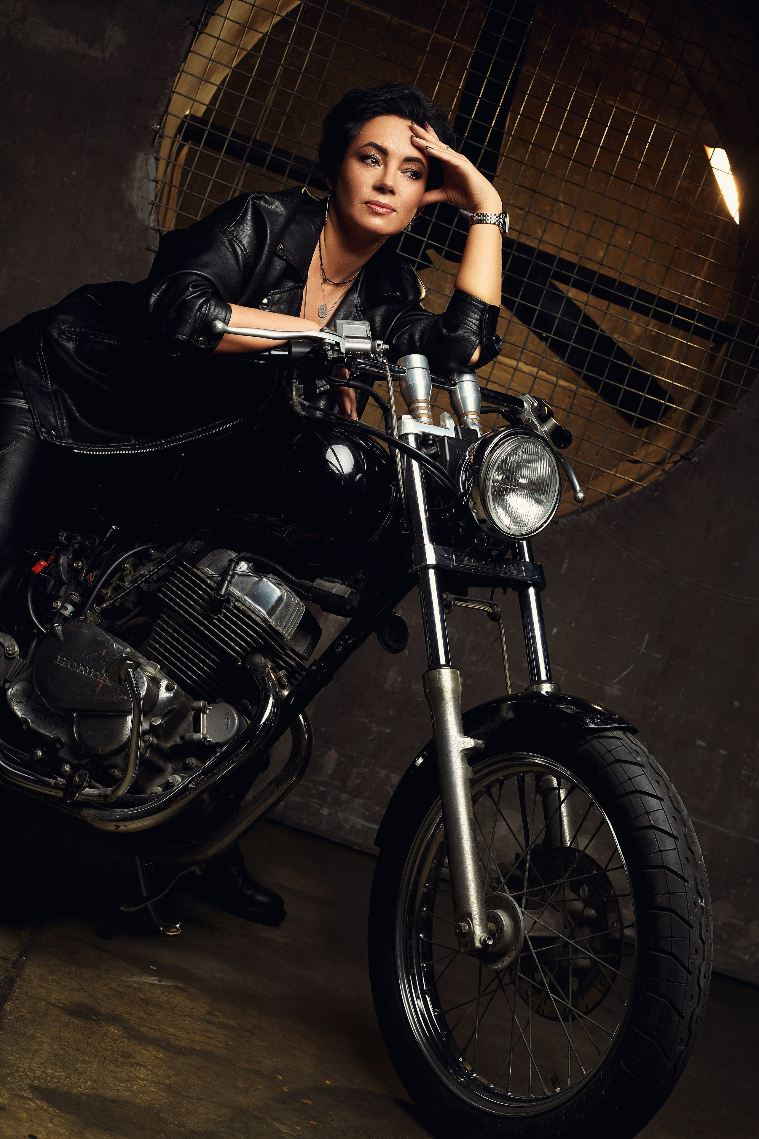 Марина и Вика. Cross-studio