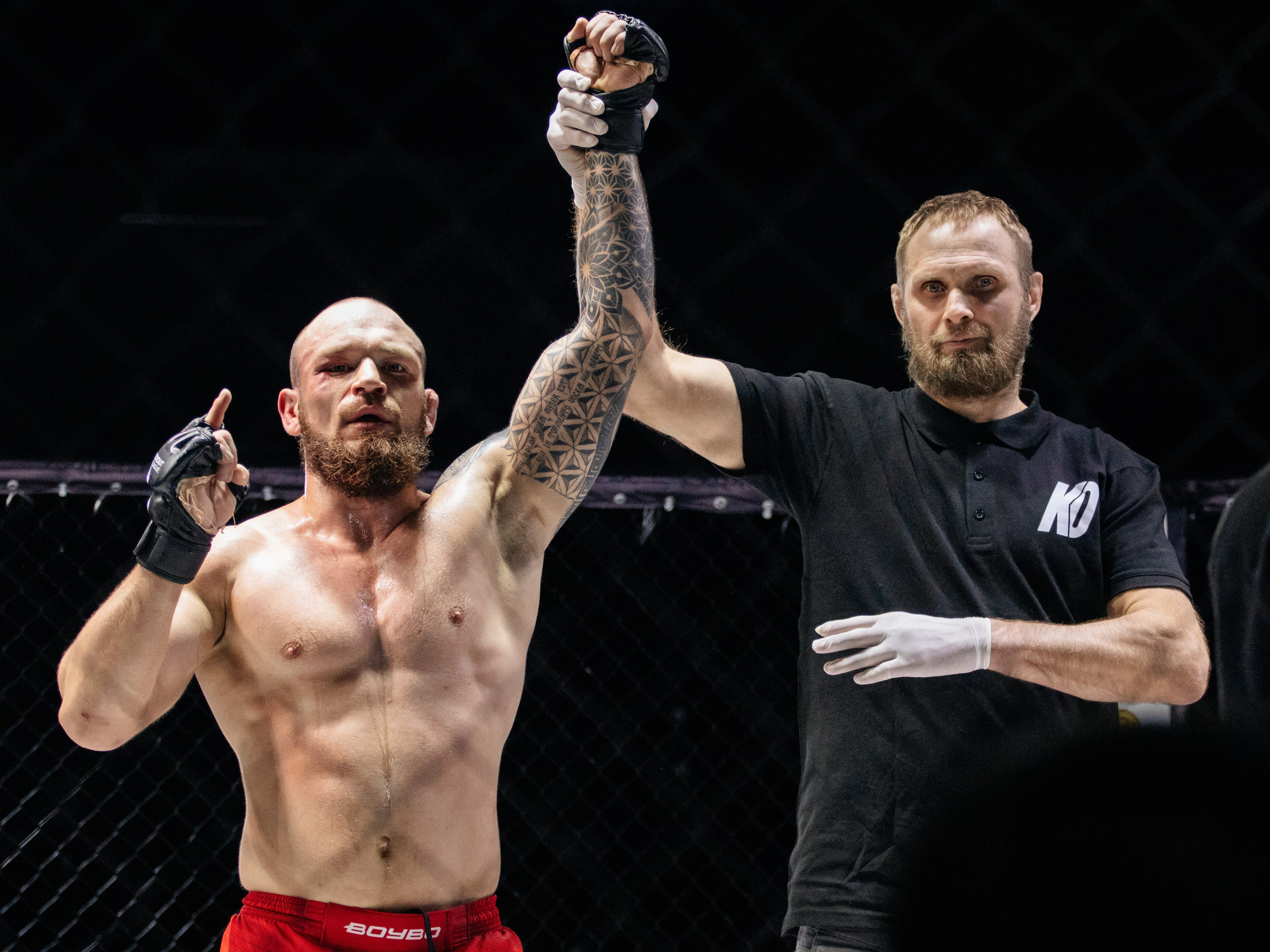 Бойцовская лига «KNOCK OUT». KRIS KRUPINNIKOVA