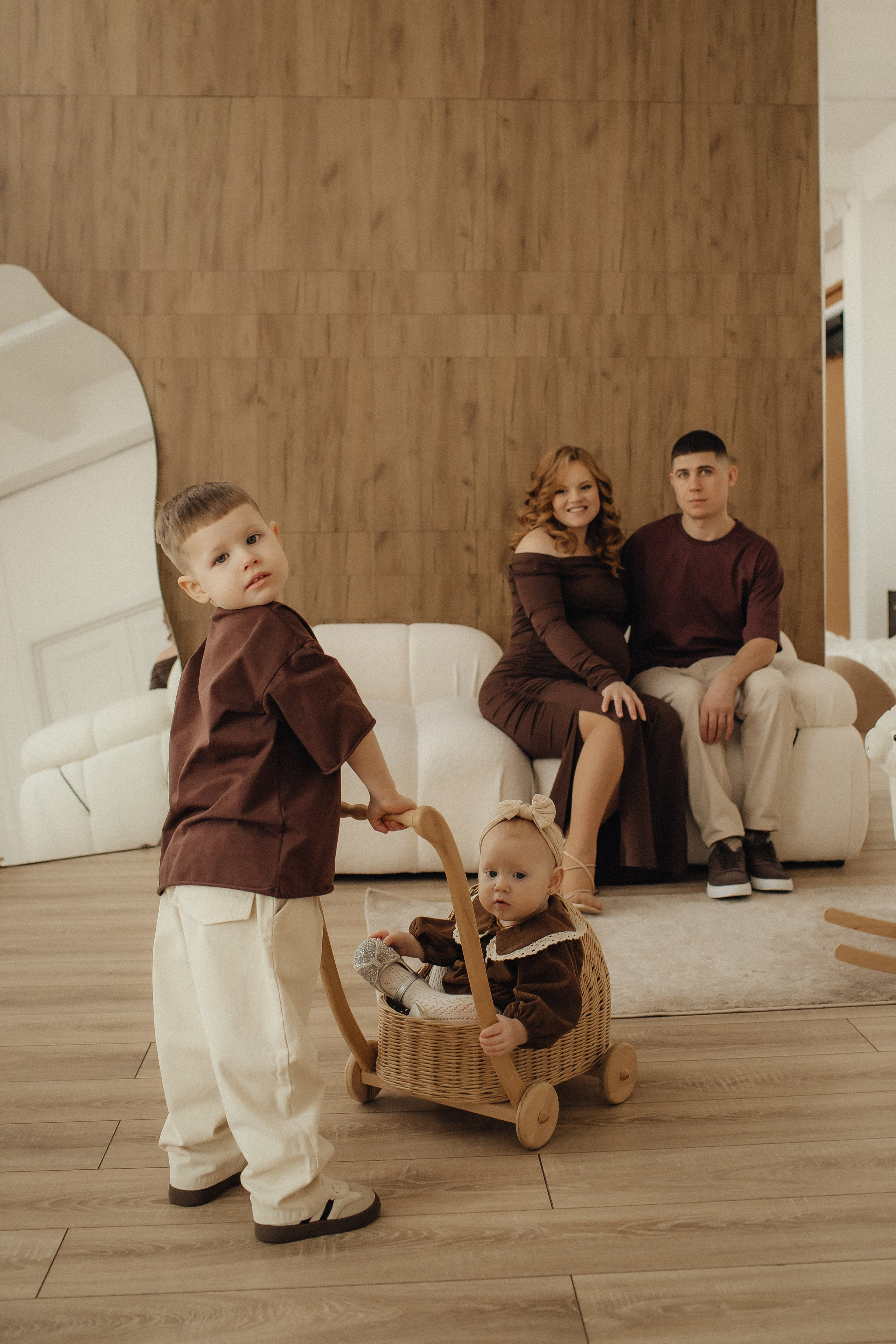 Виктория и Евгений с детками. Семейный фотограф в Москве и Московской области Лазутина Валентина