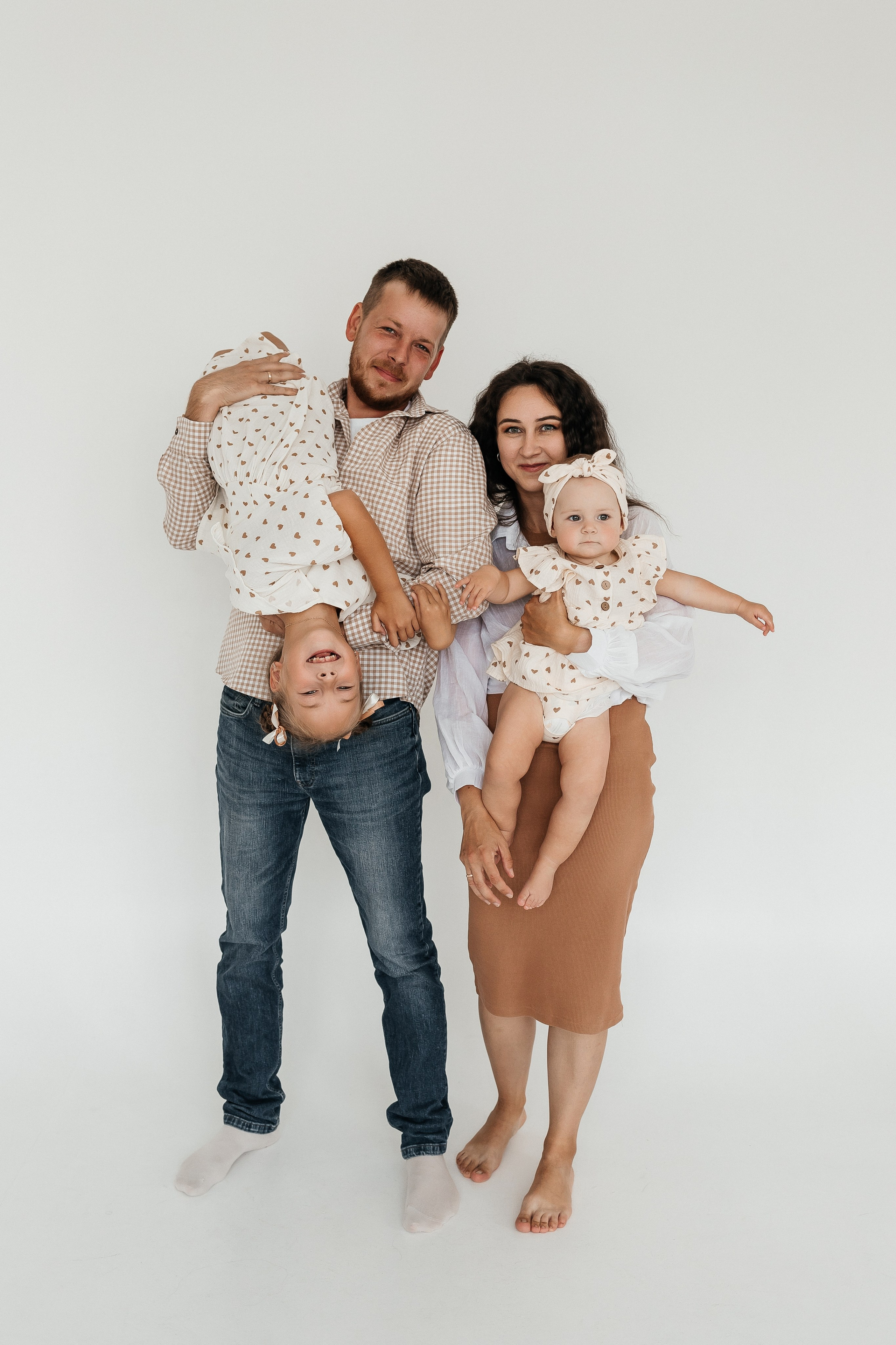 Артём/Лена/Арина/Маша. Свадебный и семейный фотограф в Екатеринбурге