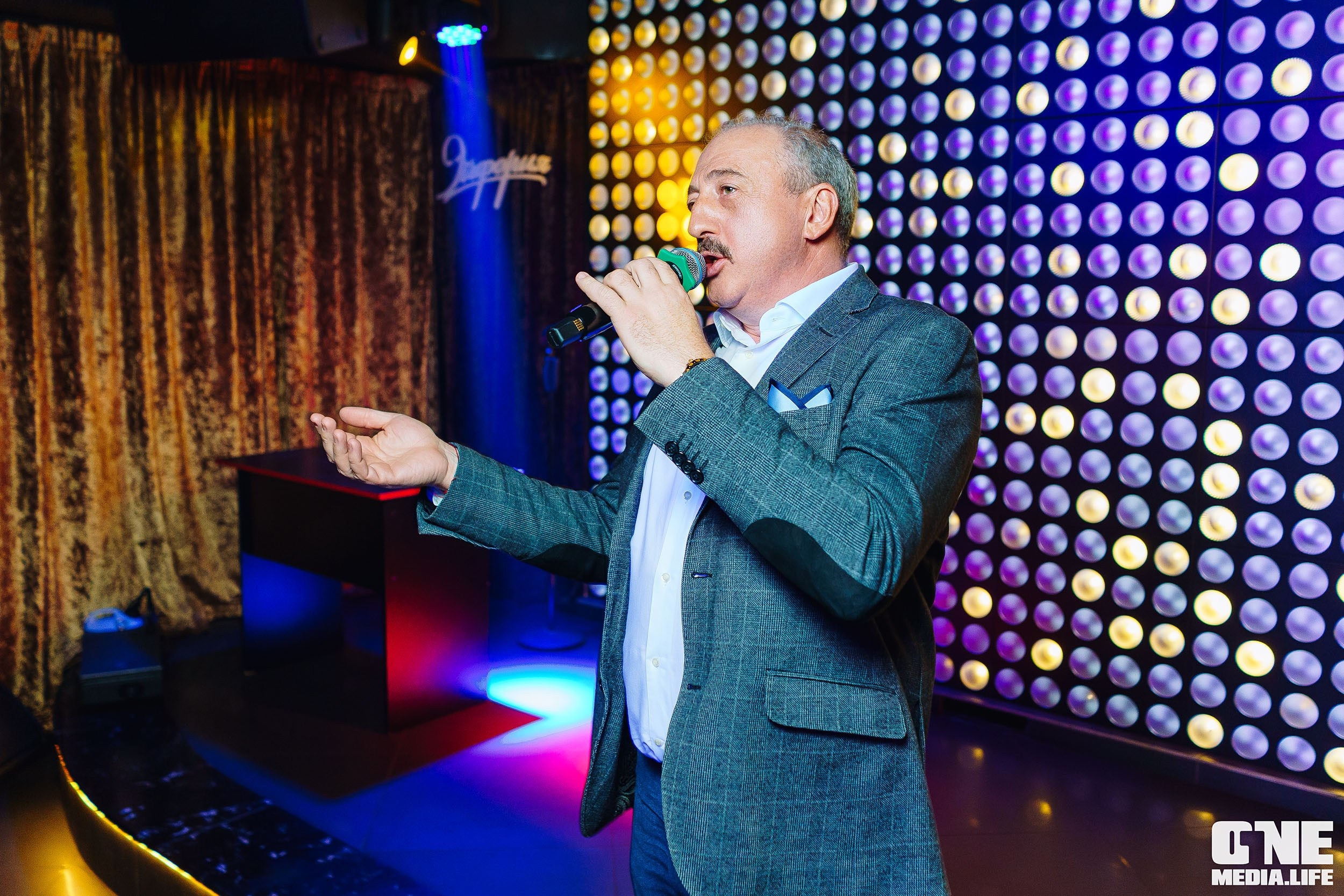 Фоторепортаж из караоке-клуба Эйфория. One Media Life: фоторепортажи, фотоотчеты с мероприятий и заведений