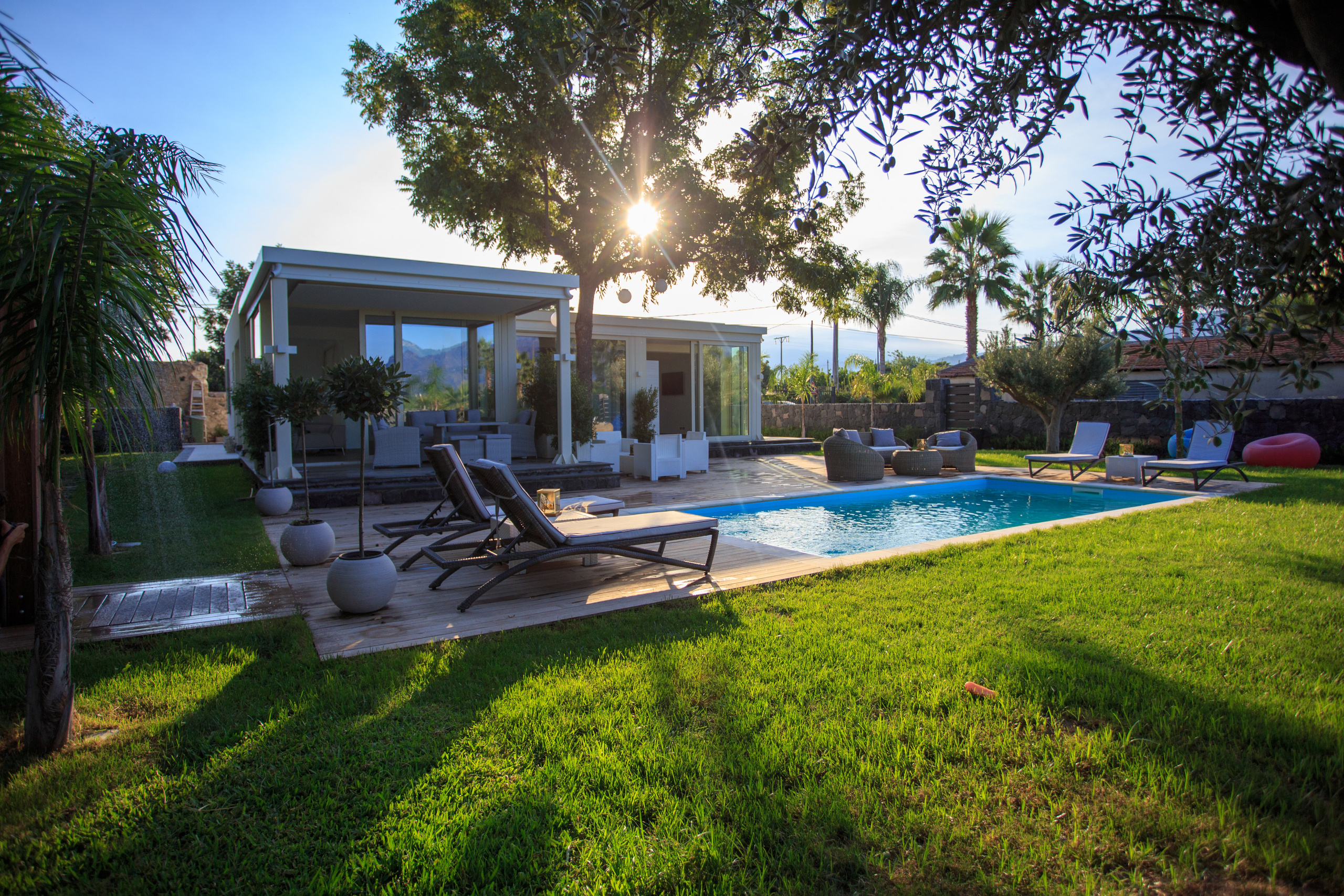 INTERIOR. Photo/Video Production